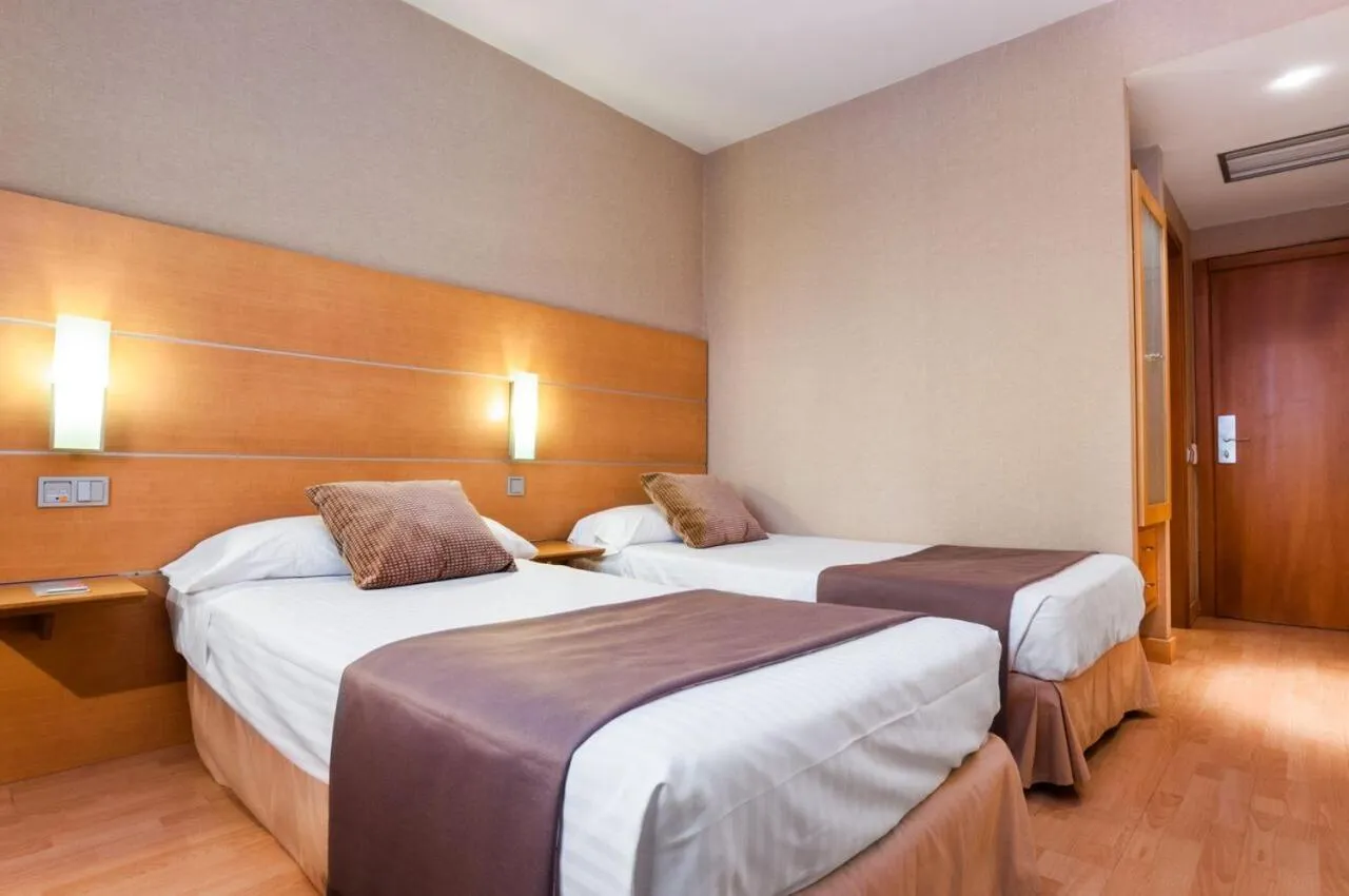 Bed in Posadas De España Paterna