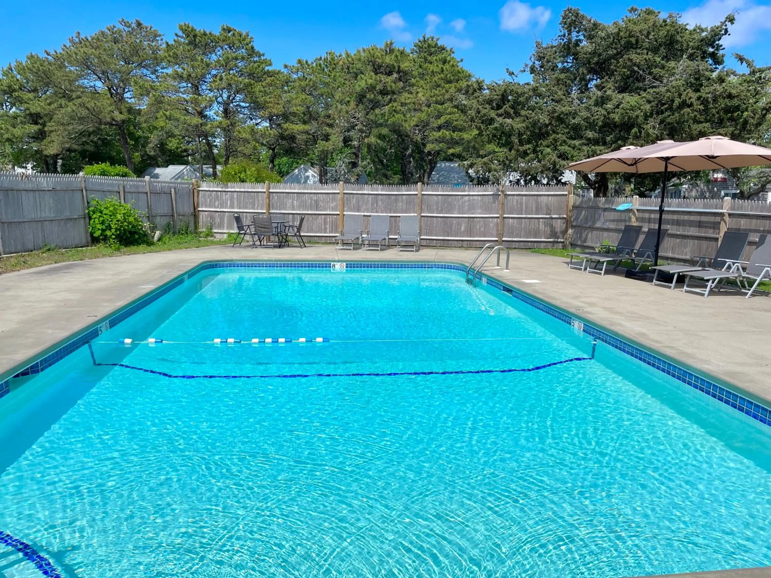 Swimming pool in Kingfisher Oceanside