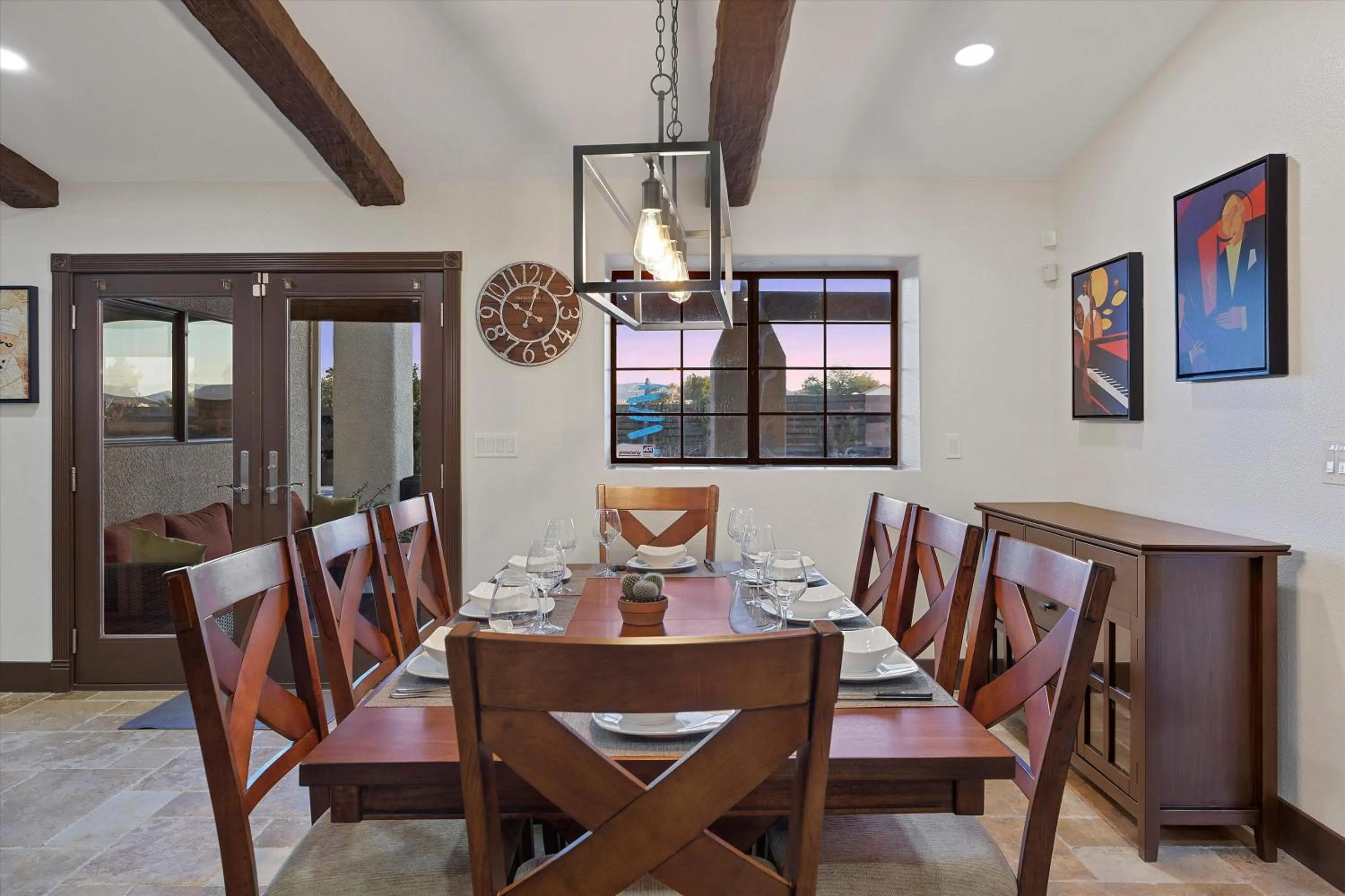Dining area in Luxury villa with pool and spa