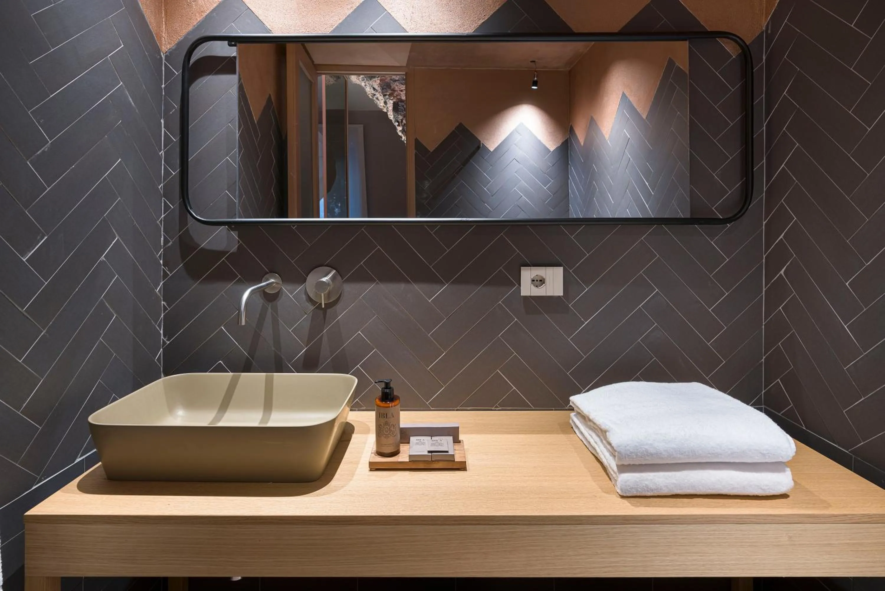 towels in BASTIÒ PRIVATE SUITES