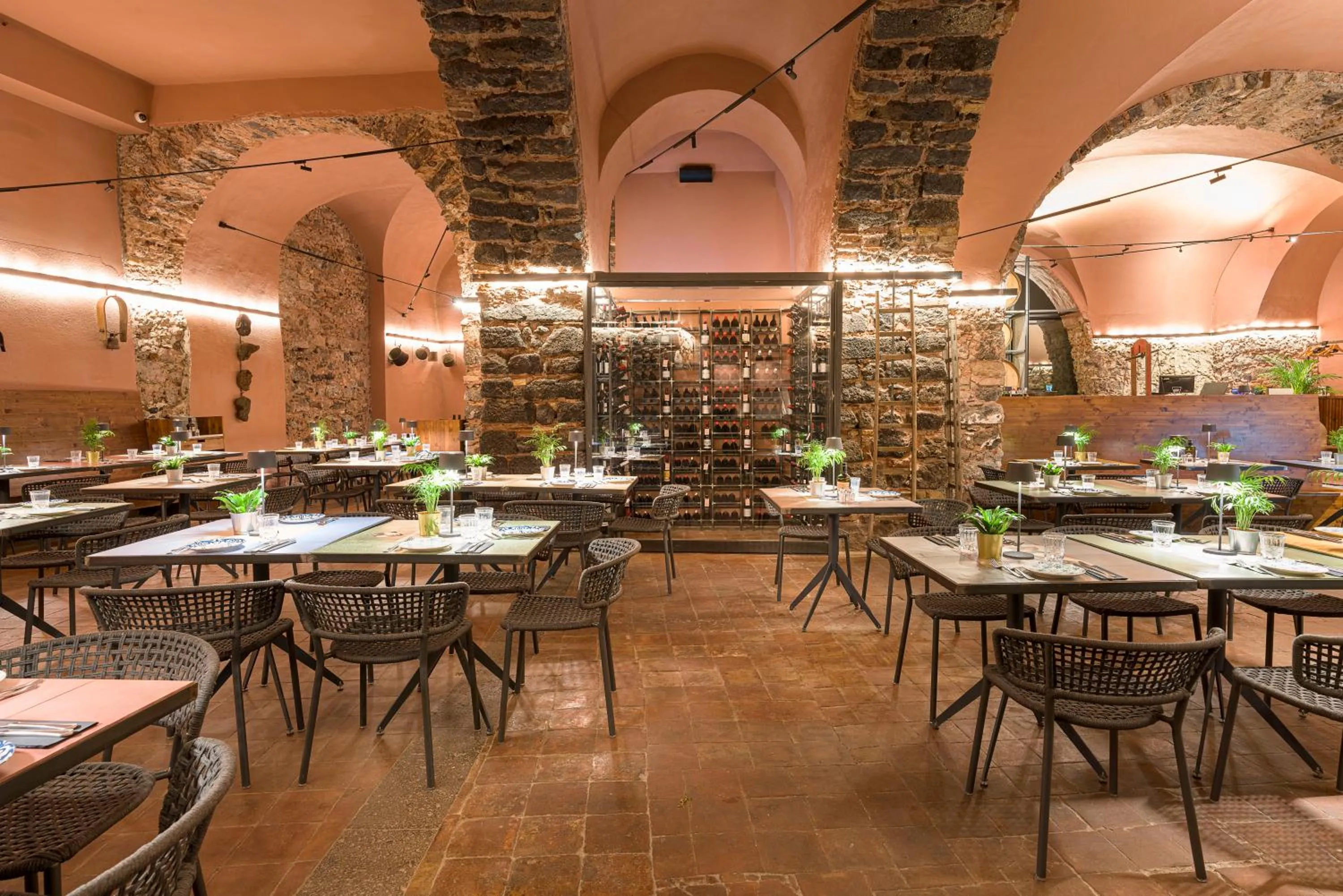 Restaurant/places to eat in BASTIÒ PRIVATE SUITES