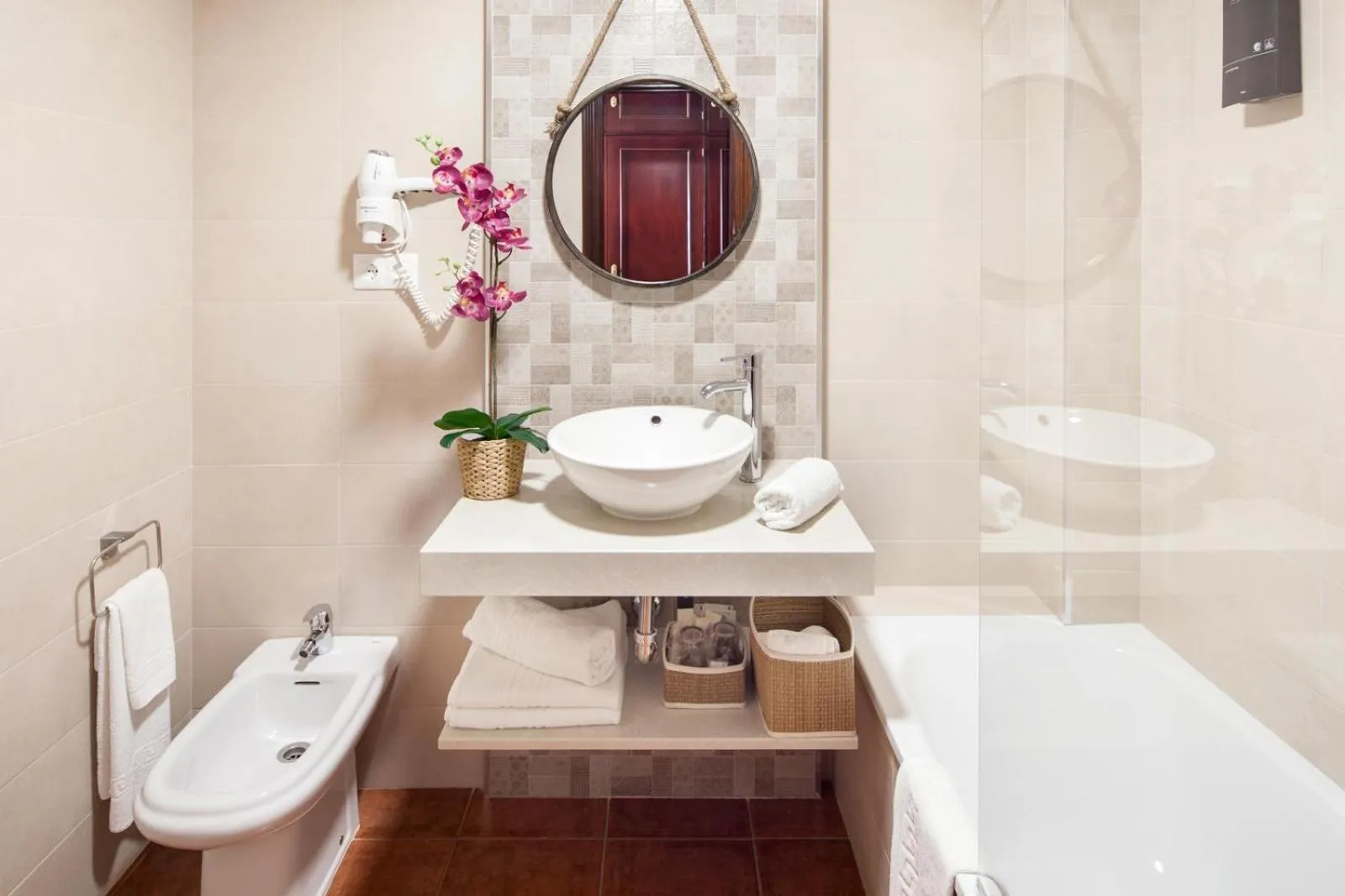 Bathroom in Hotel y Bungalows Balcón de Competa