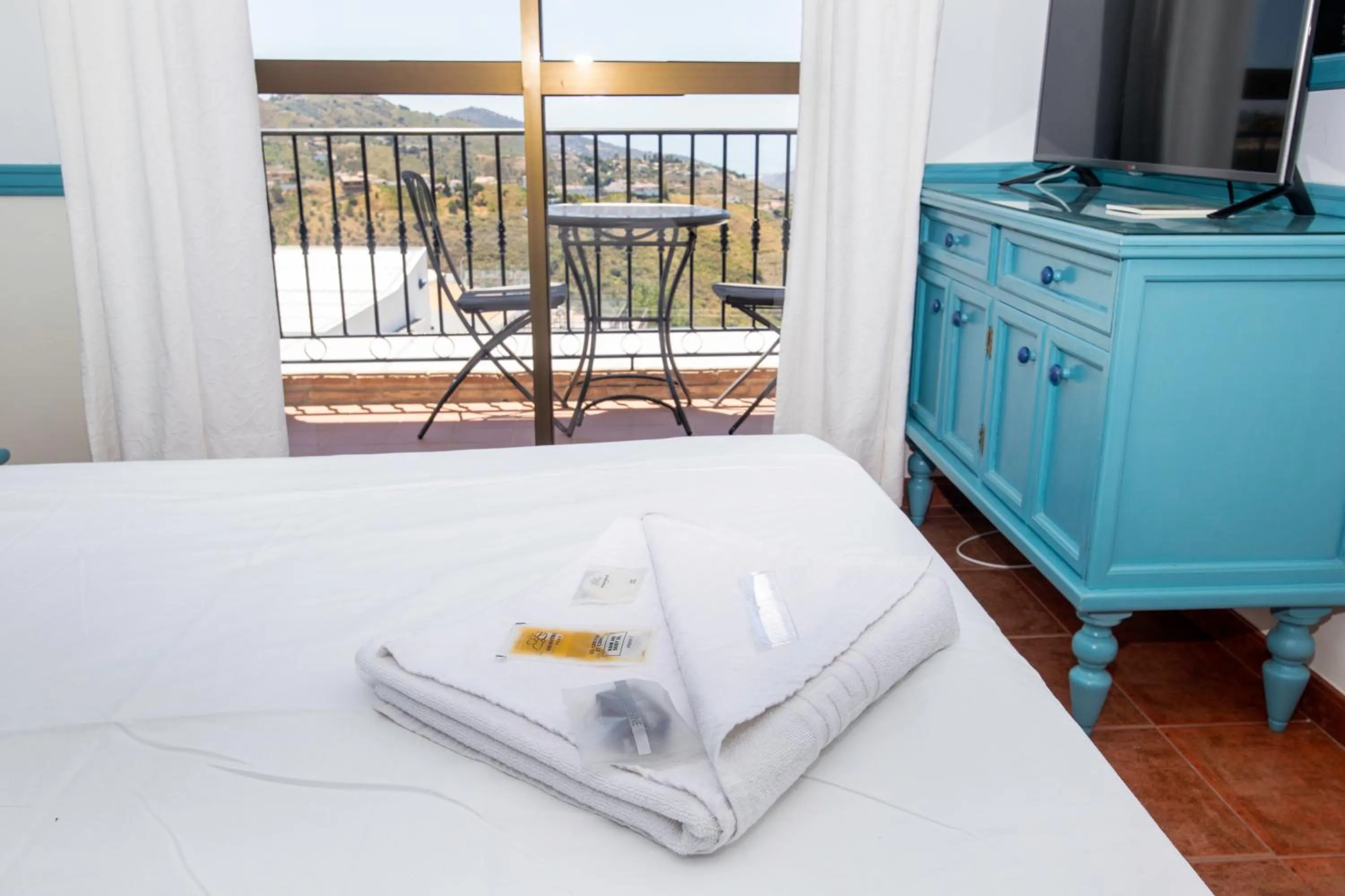 Balcony/Terrace in Hotel y Bungalows Balcón de Competa