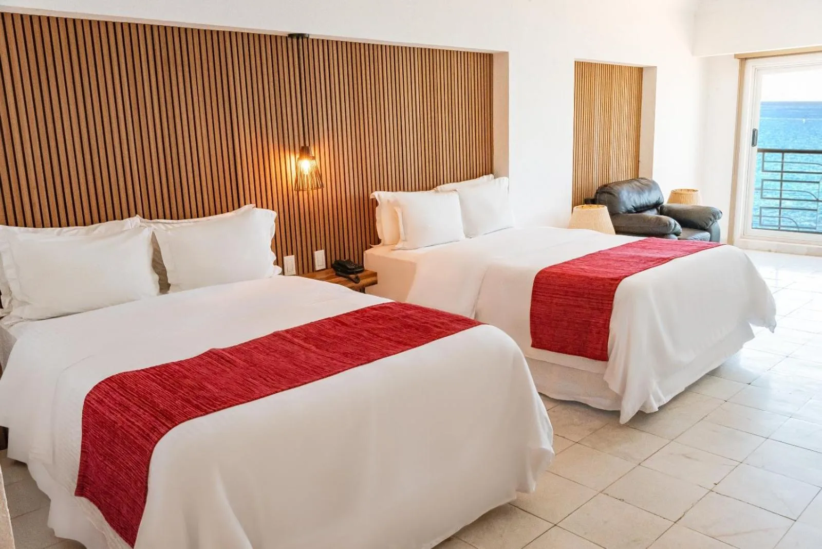 Bed in HOTEL SAN CARLOS PLAZA