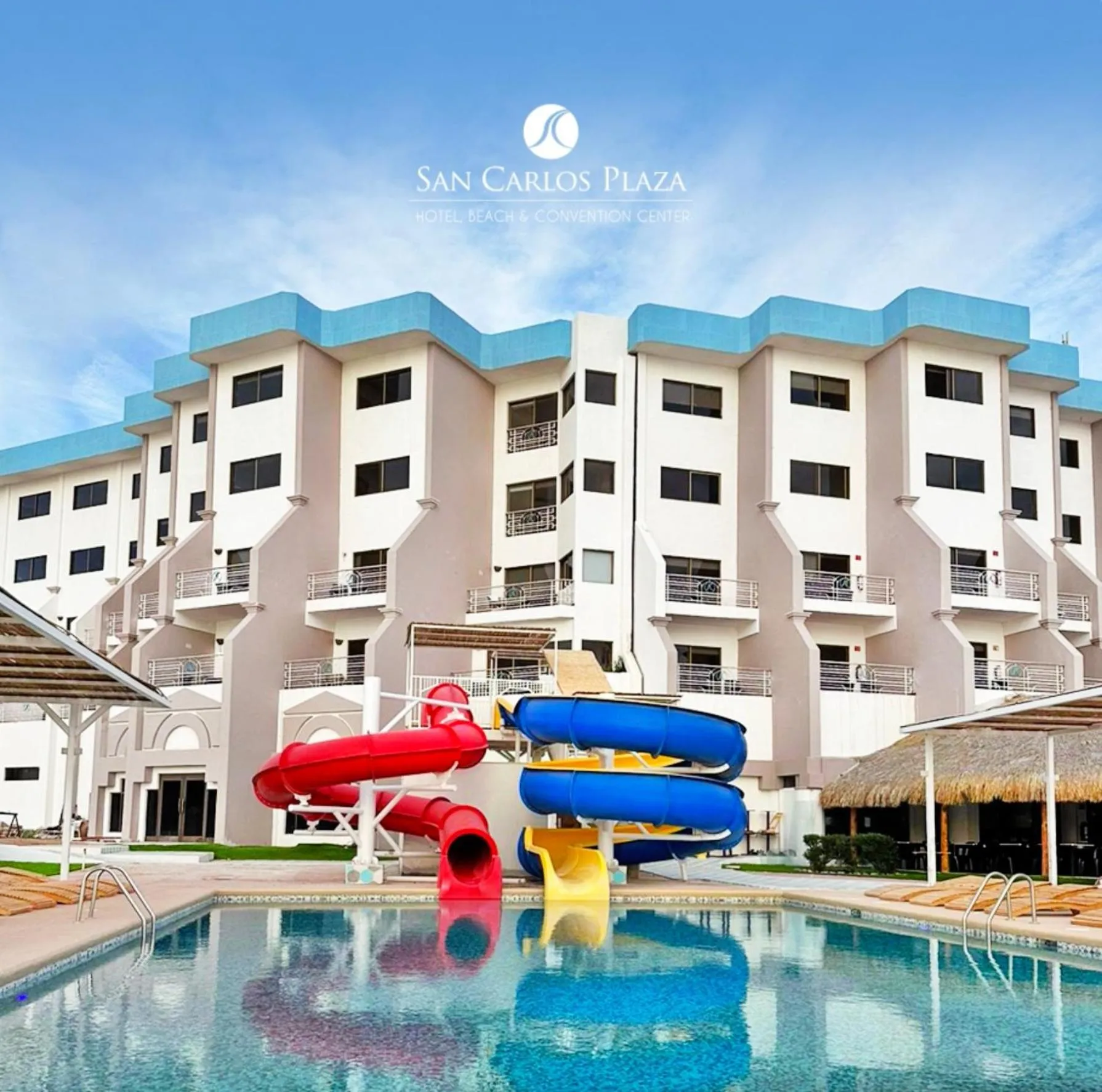 Pool view in HOTEL SAN CARLOS PLAZA