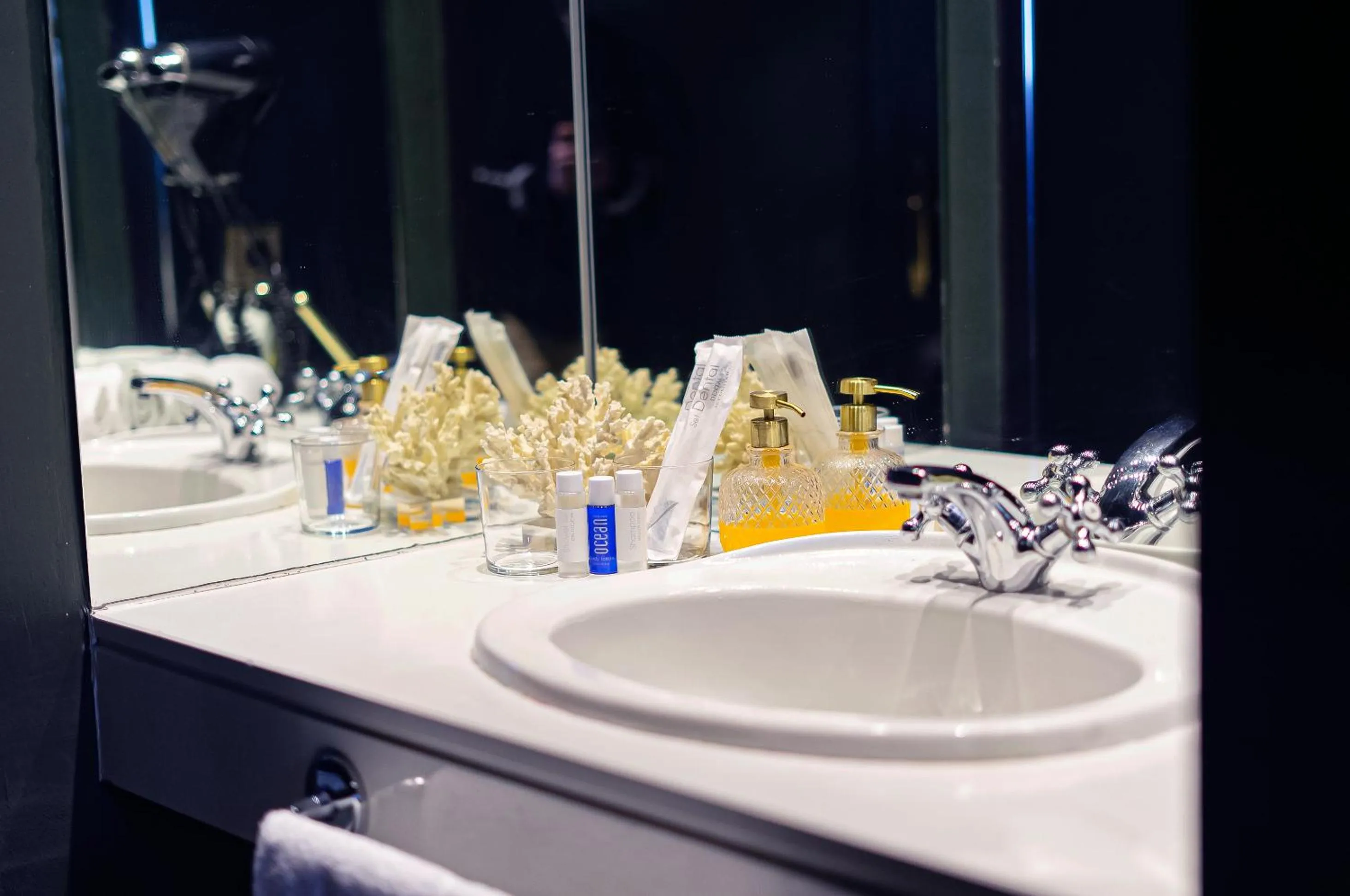 Toilet in Hotel Hita "Nature Experience" for all