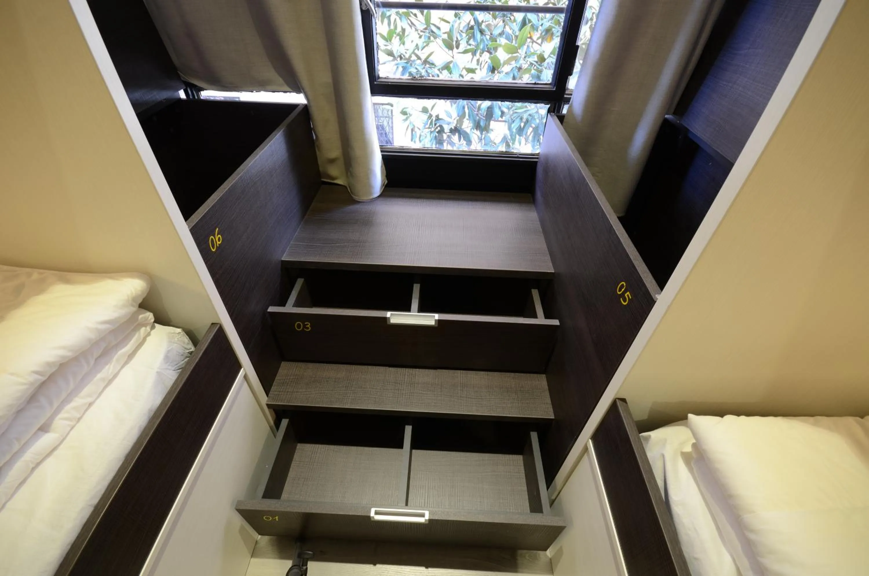 bunk bed, Bed in Free Hostels Barcelona