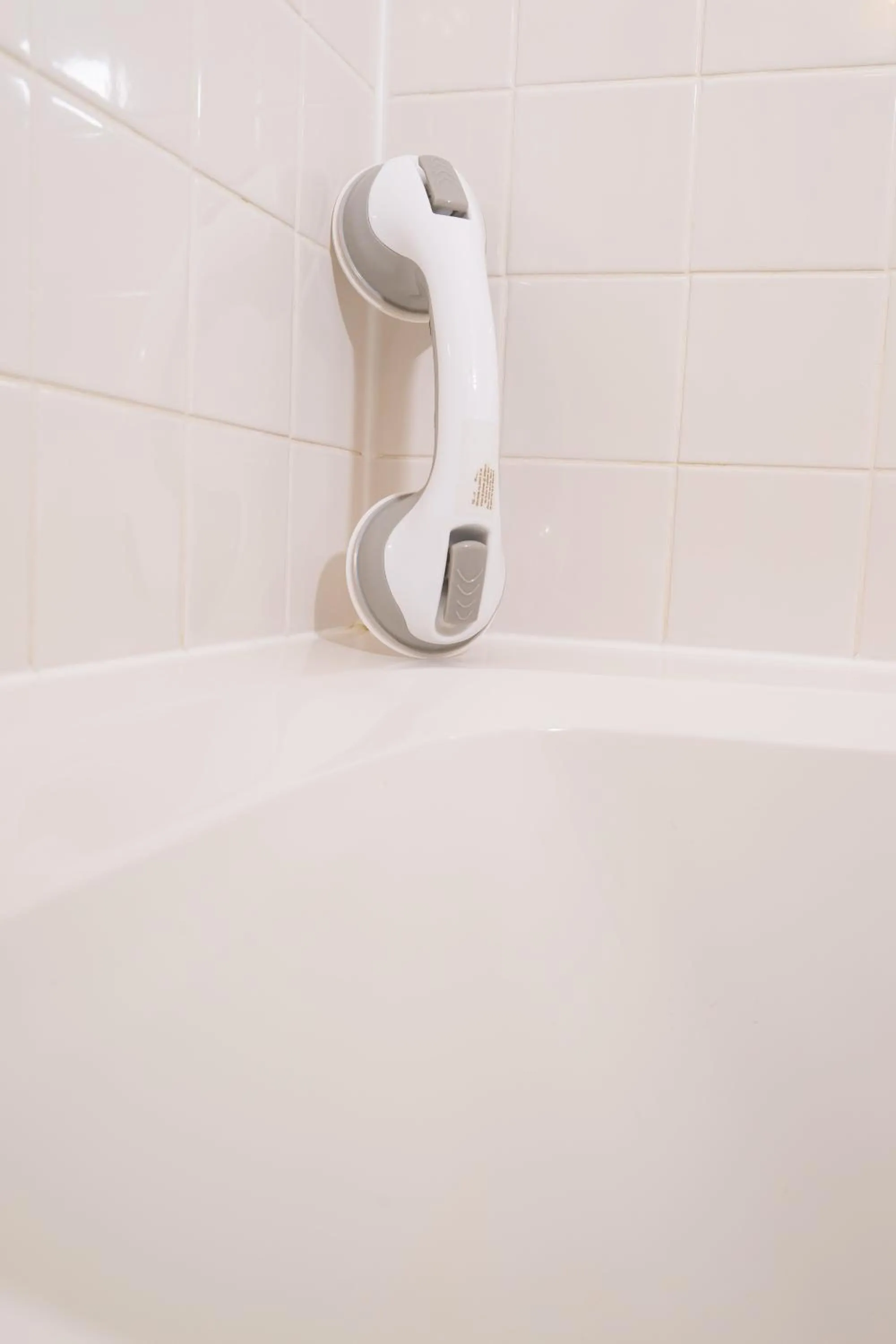 Bathroom in Brass Lantern Inn