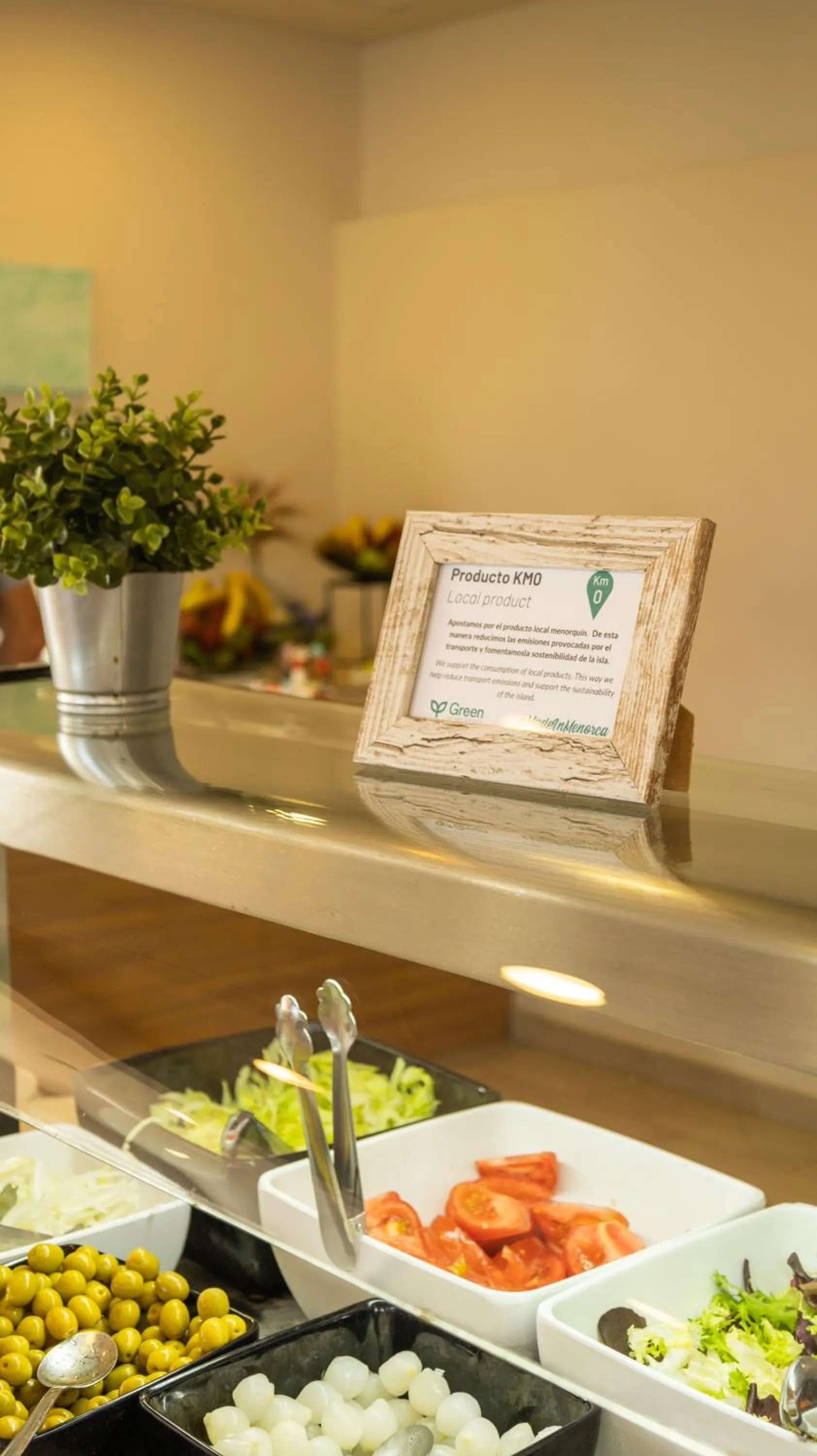 Restaurant/places to eat in Seth Playa Azul