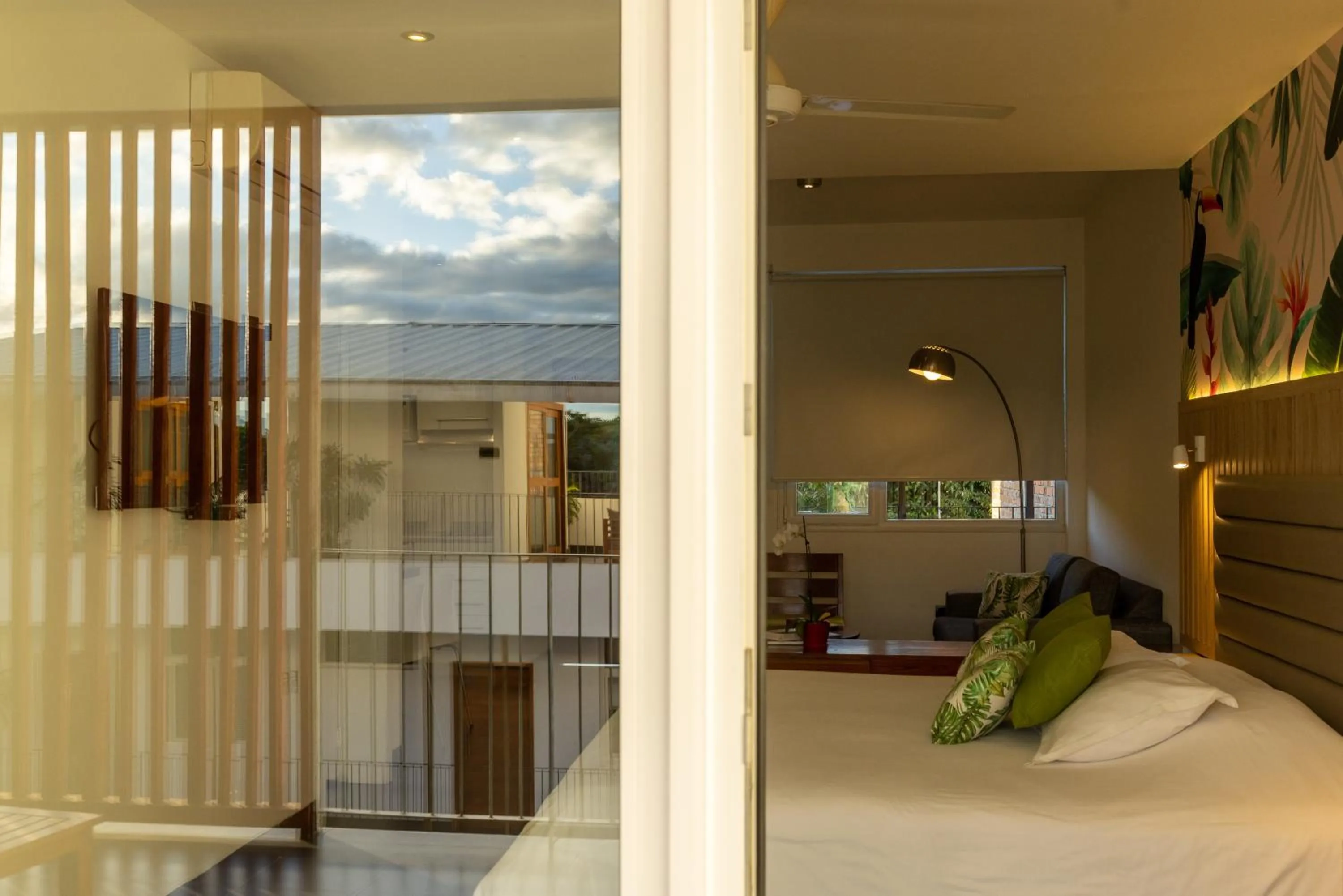 Balcony/Terrace, Bed in Tucan Suites Tarapoto - Hotel Asociado Casa Andina
