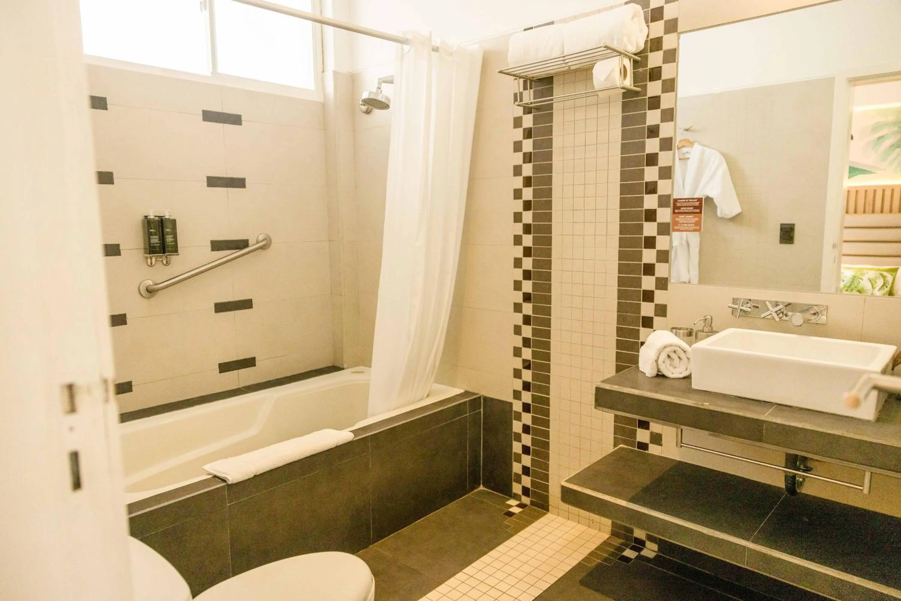 Bathroom in Tucan Suites Tarapoto - Hotel Asociado Casa Andina