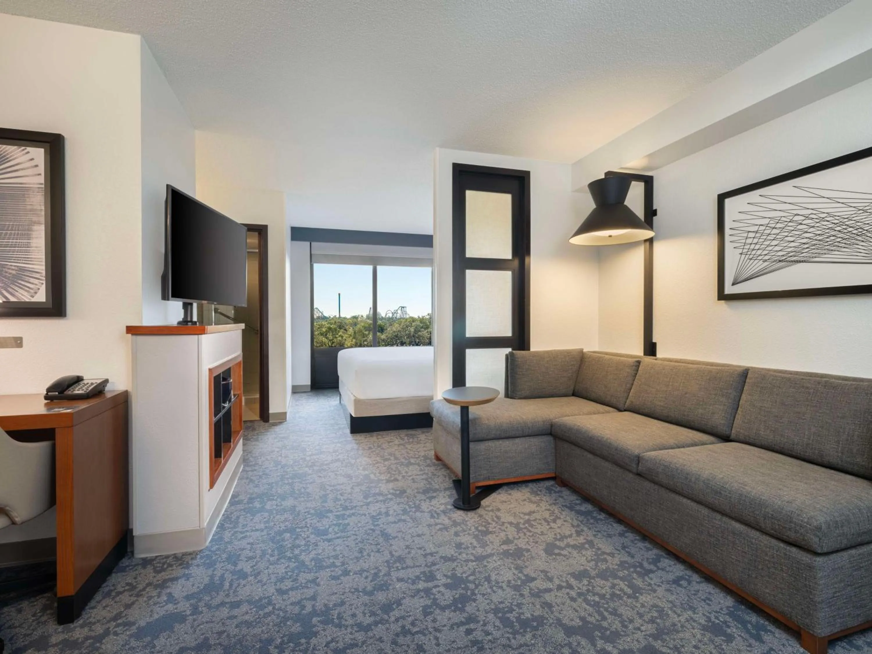 Bedroom in Hyatt Place Tampa Busch Gardens