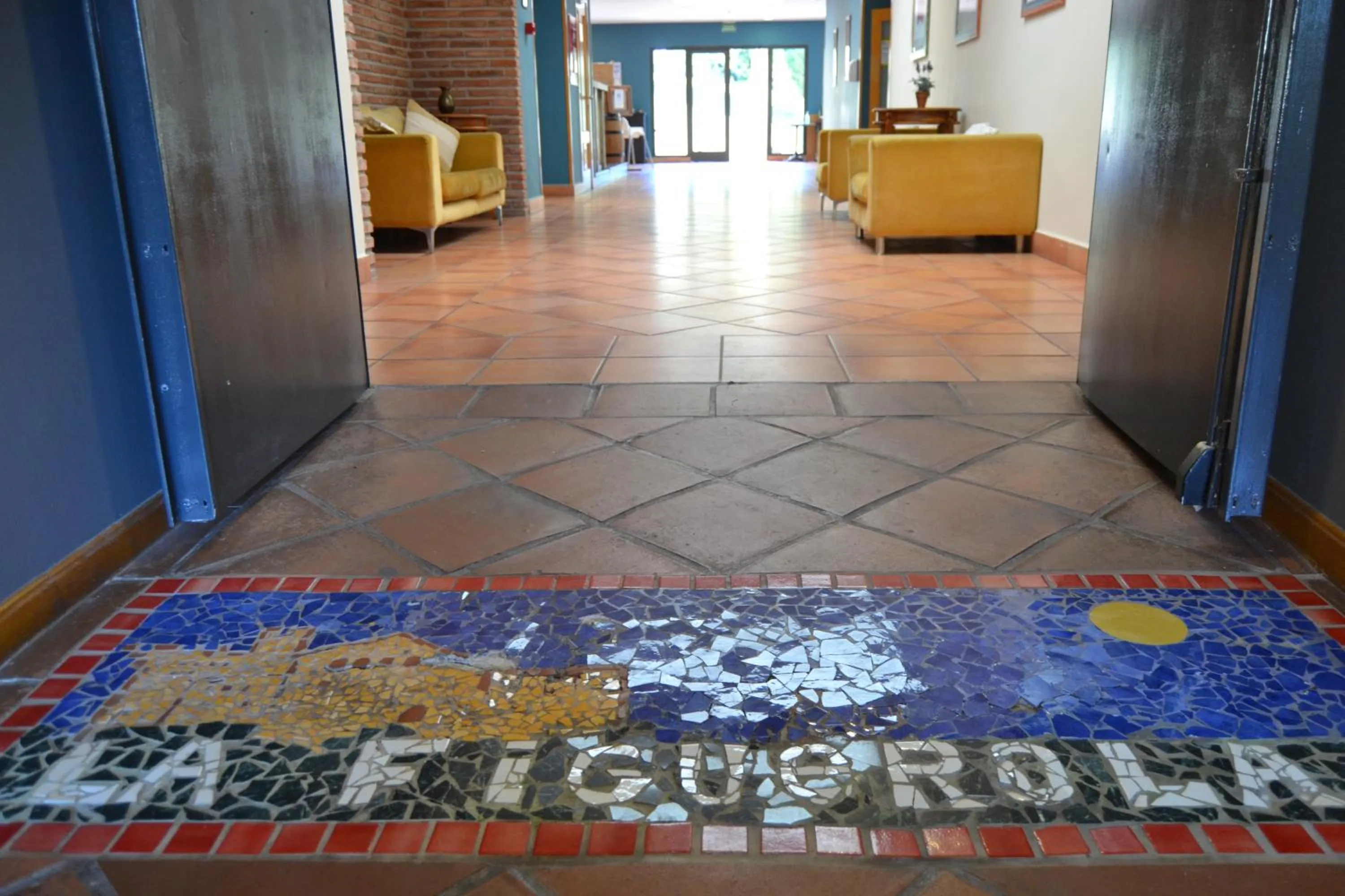 Lobby or reception in La Figuerola Hotel & Restaurant