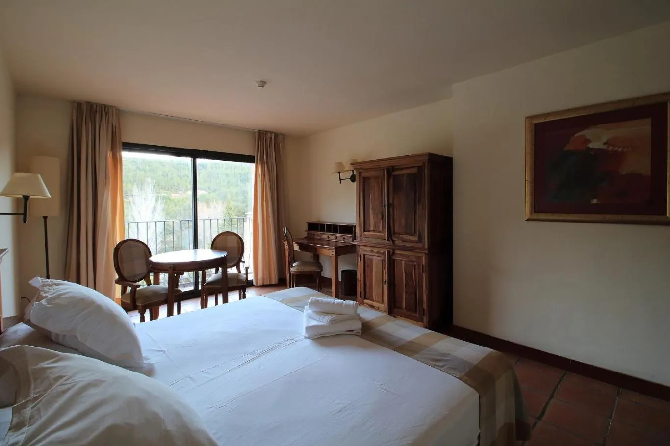 Photo of the whole room, Bed in La Figuerola Hotel & Restaurant