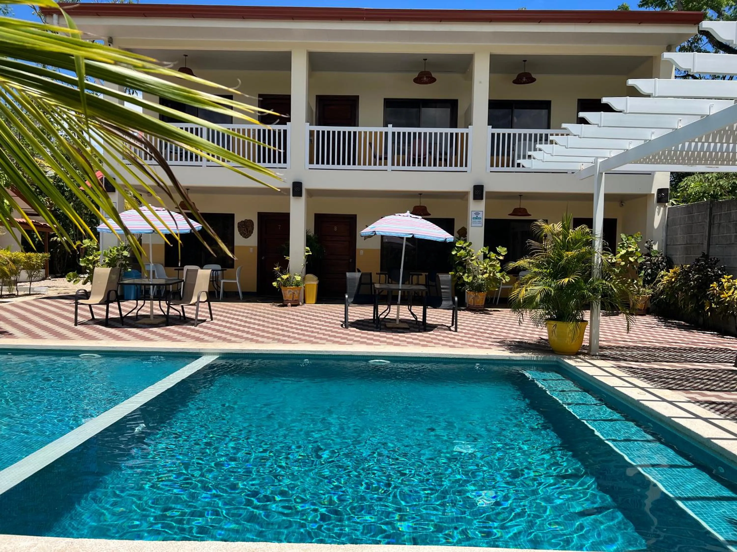 Swimming pool in Cabinas El Colibri, Apart Hotel