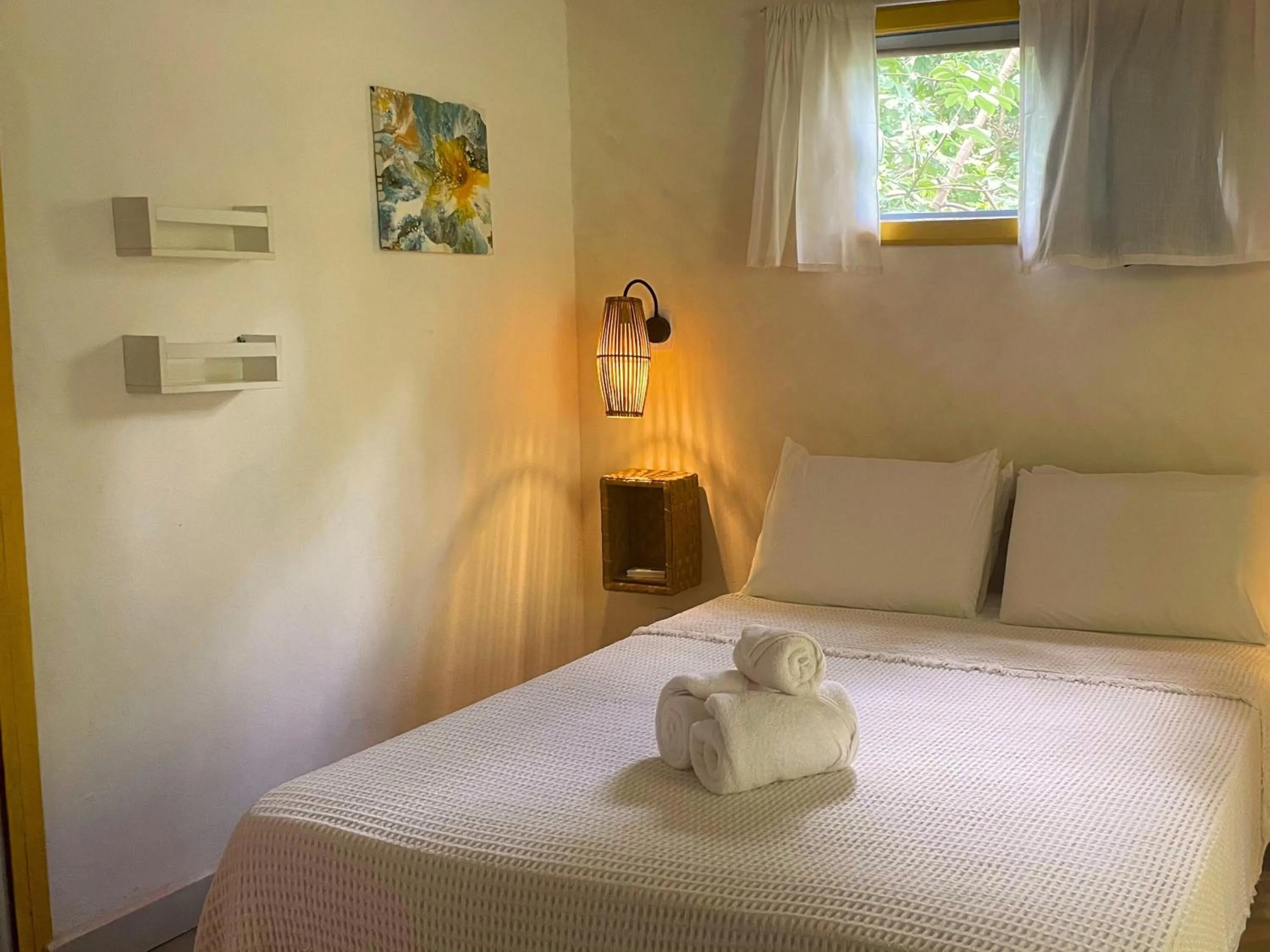 Bedroom, Bed in Vila Coco Dendê - Algodões