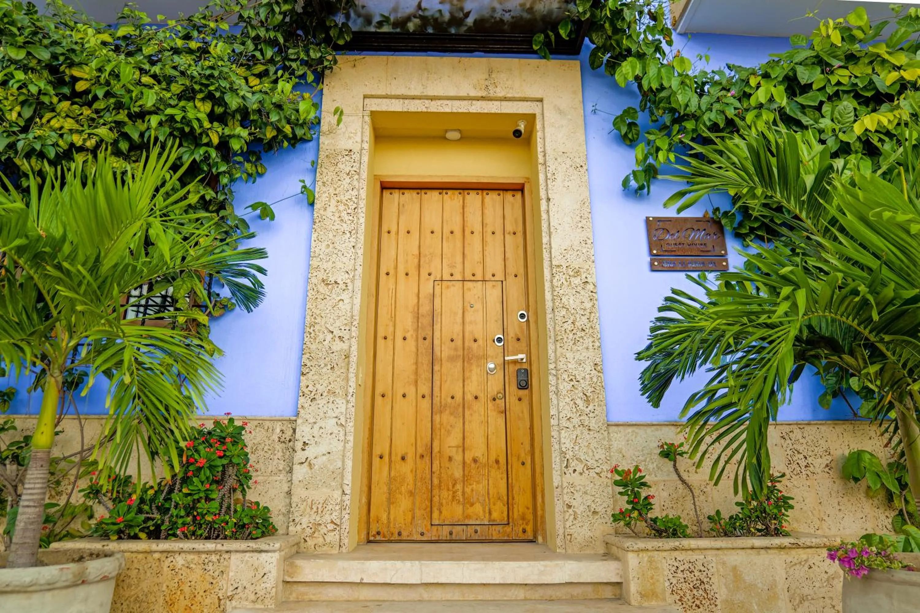Facade/entrance in Del Mar Guest House