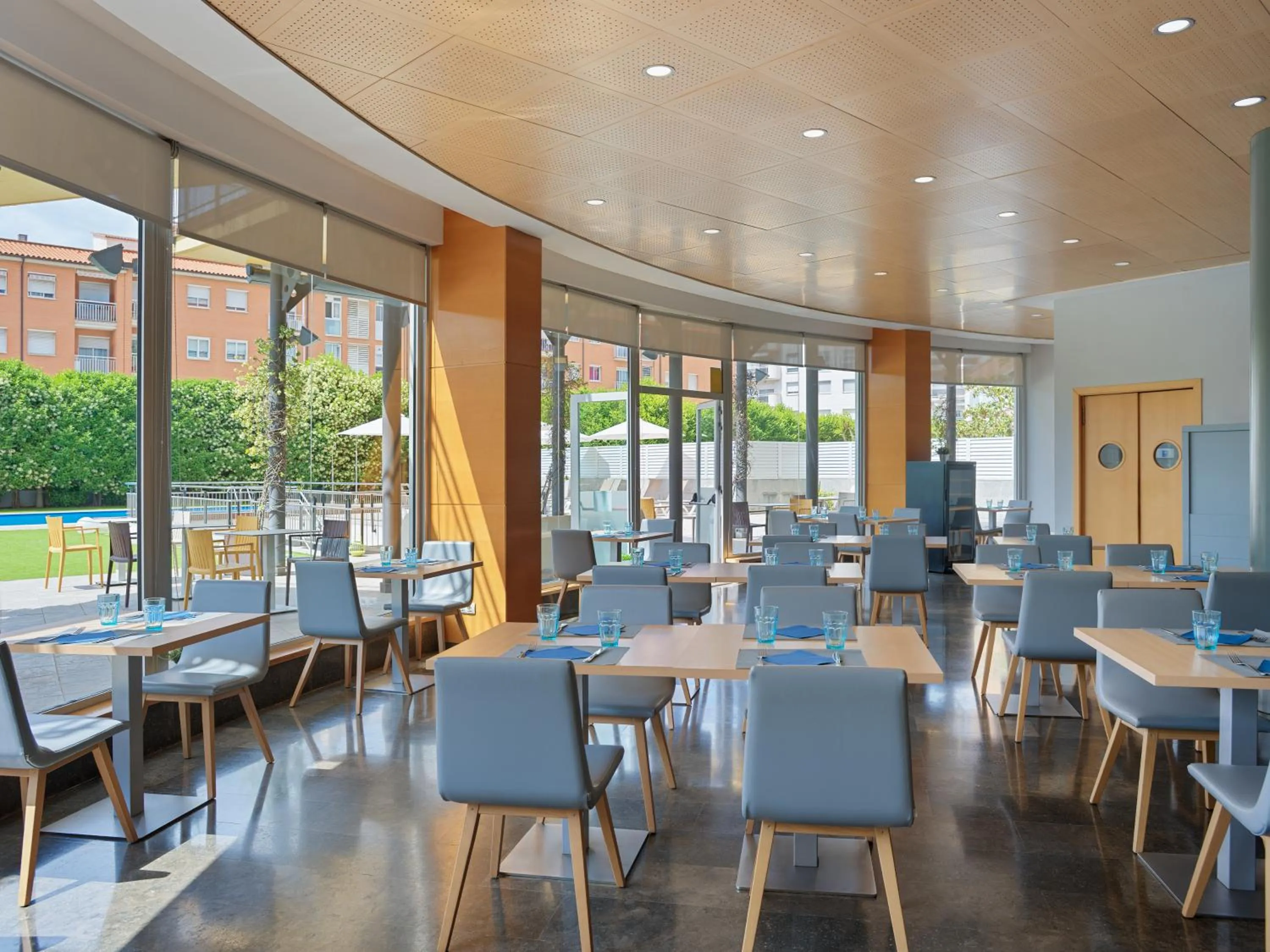 Restaurant/places to eat in Ponient Vila Centric by PortAventura World