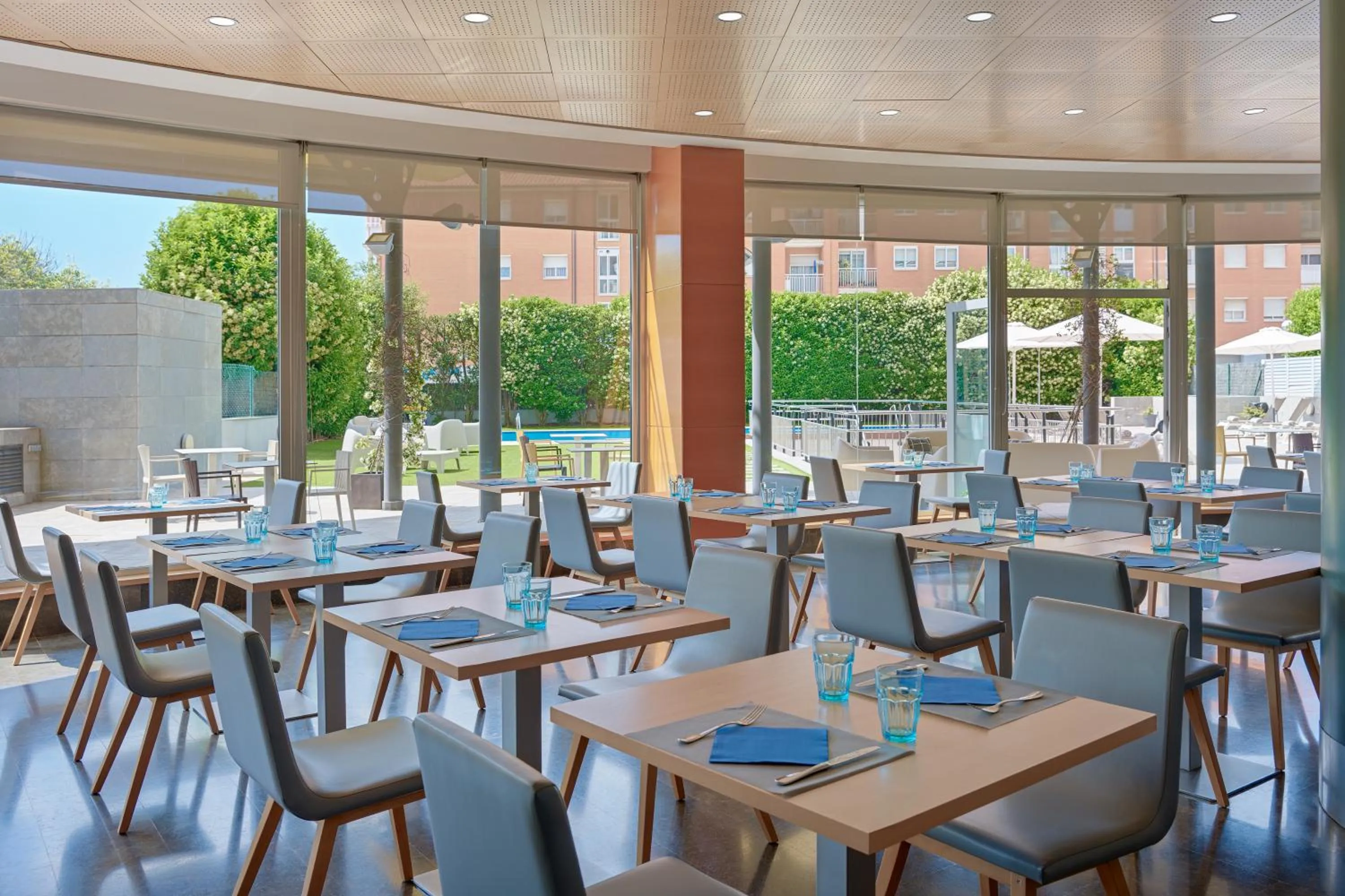 Restaurant/places to eat in Ponient Vila Centric by PortAventura World