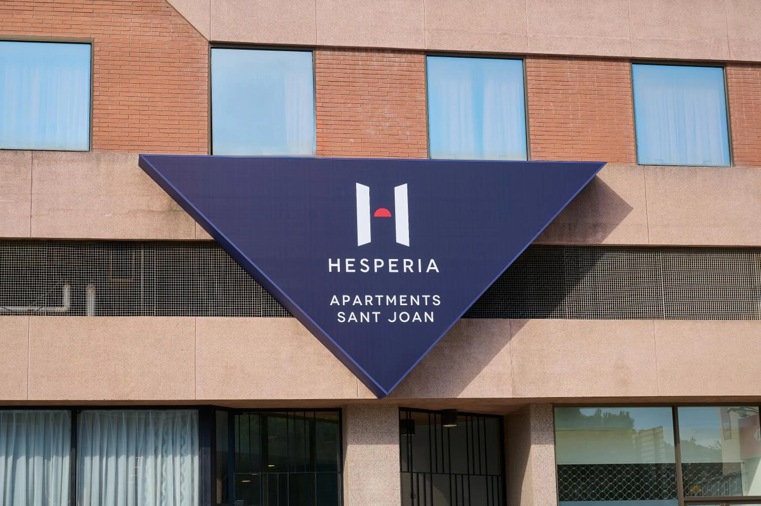 Logo/Certificate/Sign in Hesperia Sant Joan