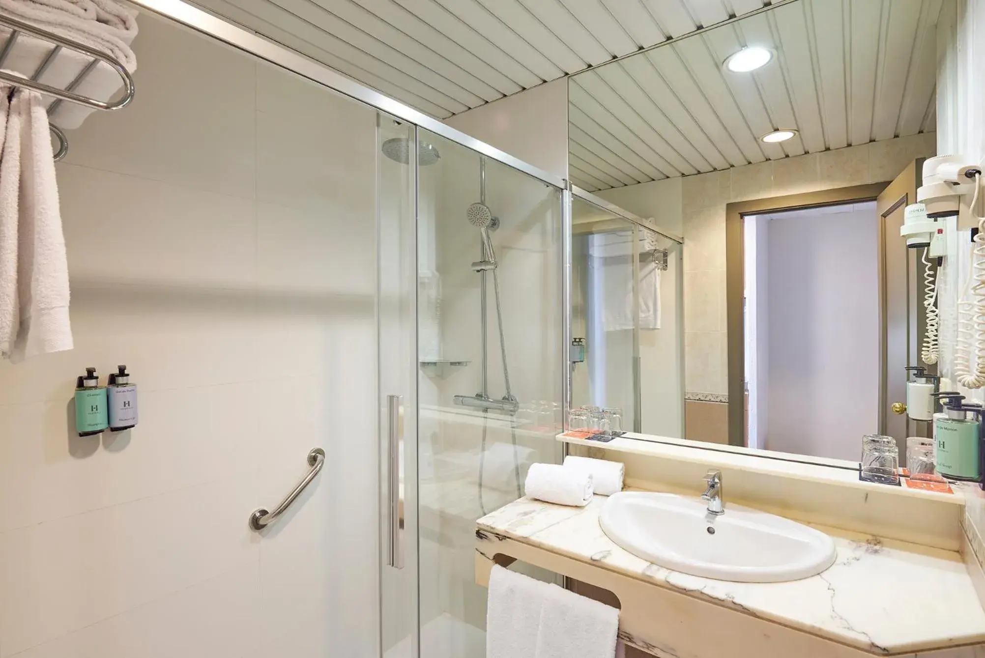 Comfort Family Room in Hesperia Sant Joan Comfort Family Room in Hesperia Sant Joan