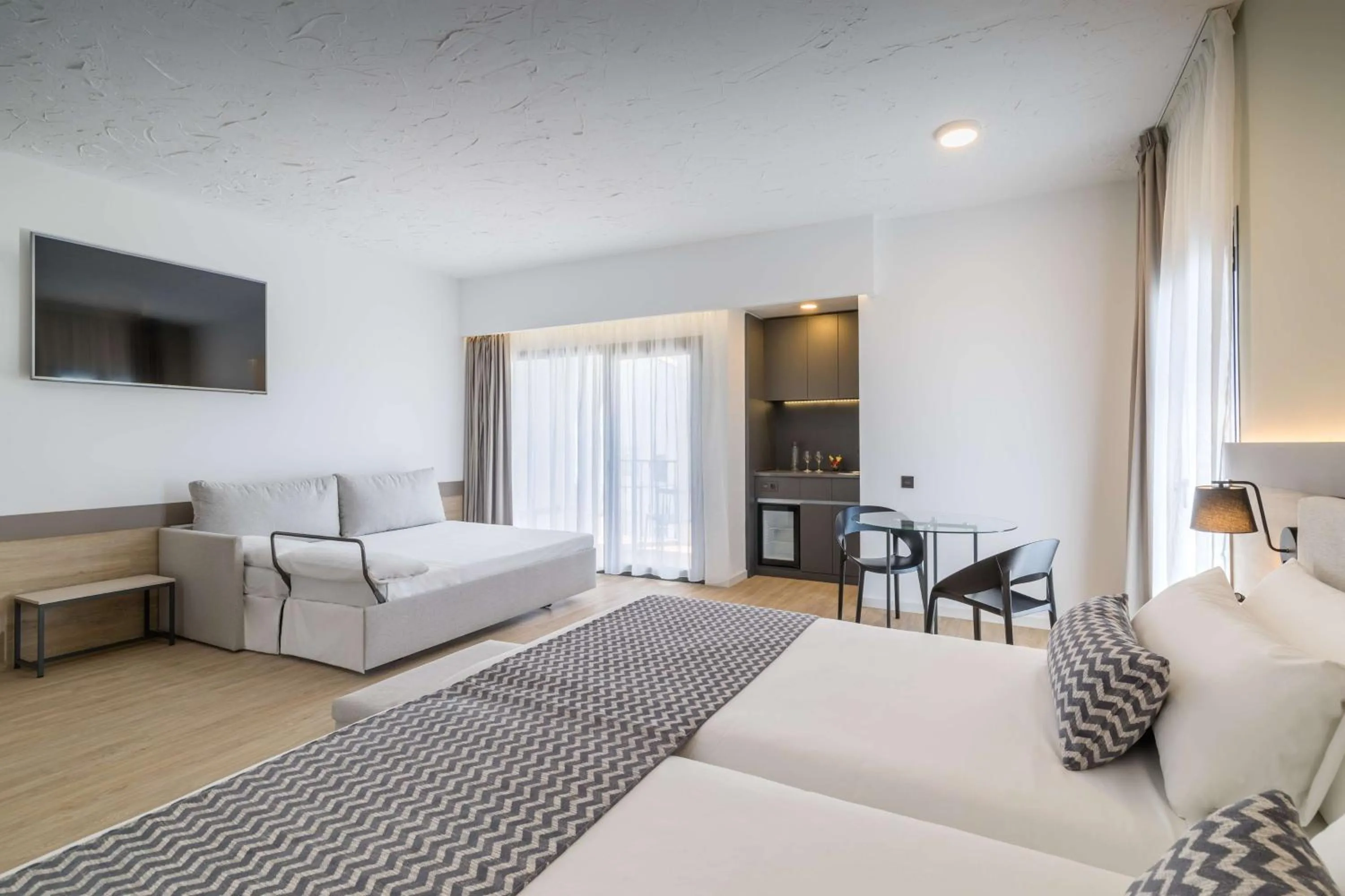 Bedroom, Bed in Occidental Puerto Banús