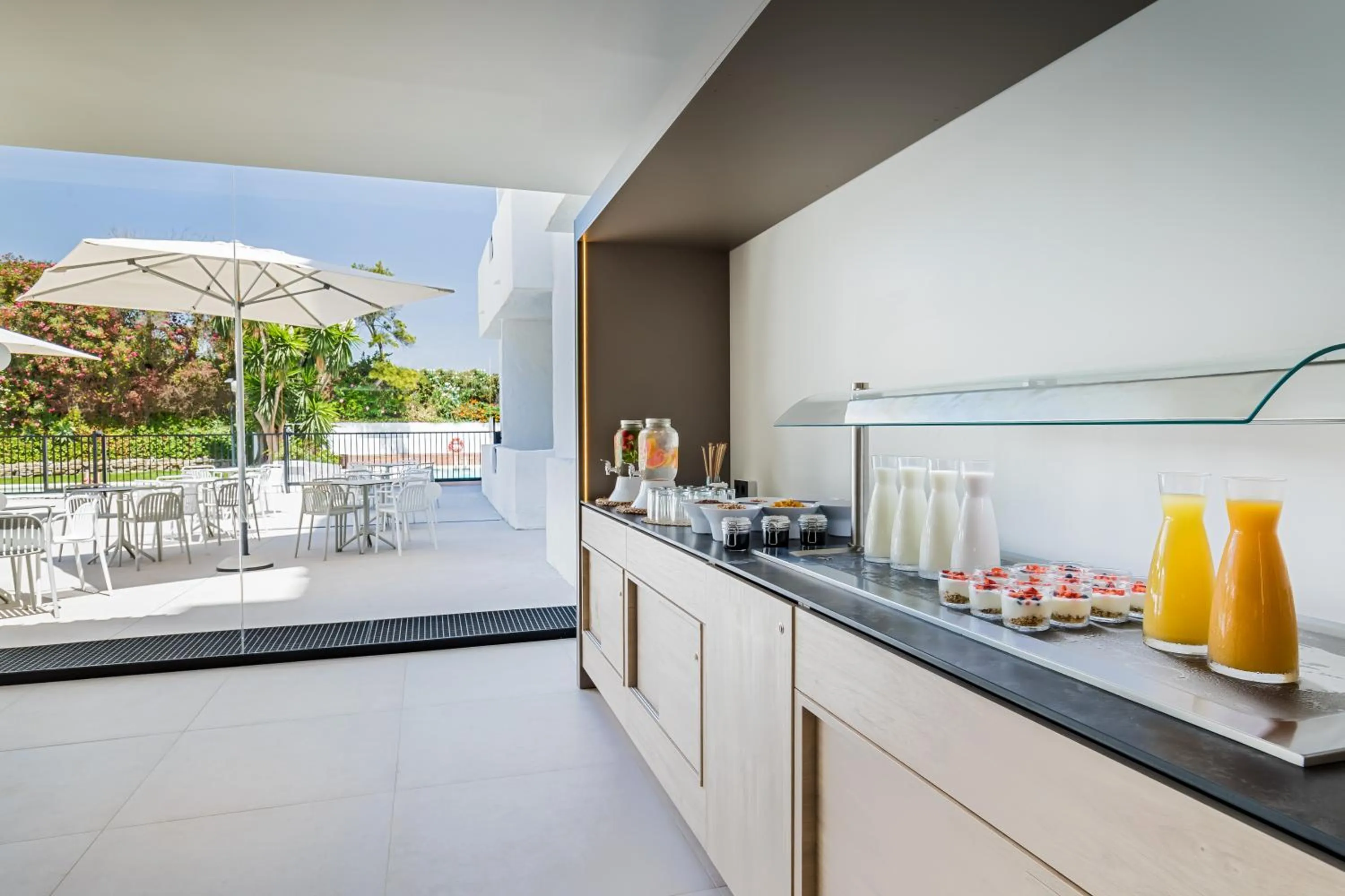 Restaurant/places to eat in Occidental Puerto Banús