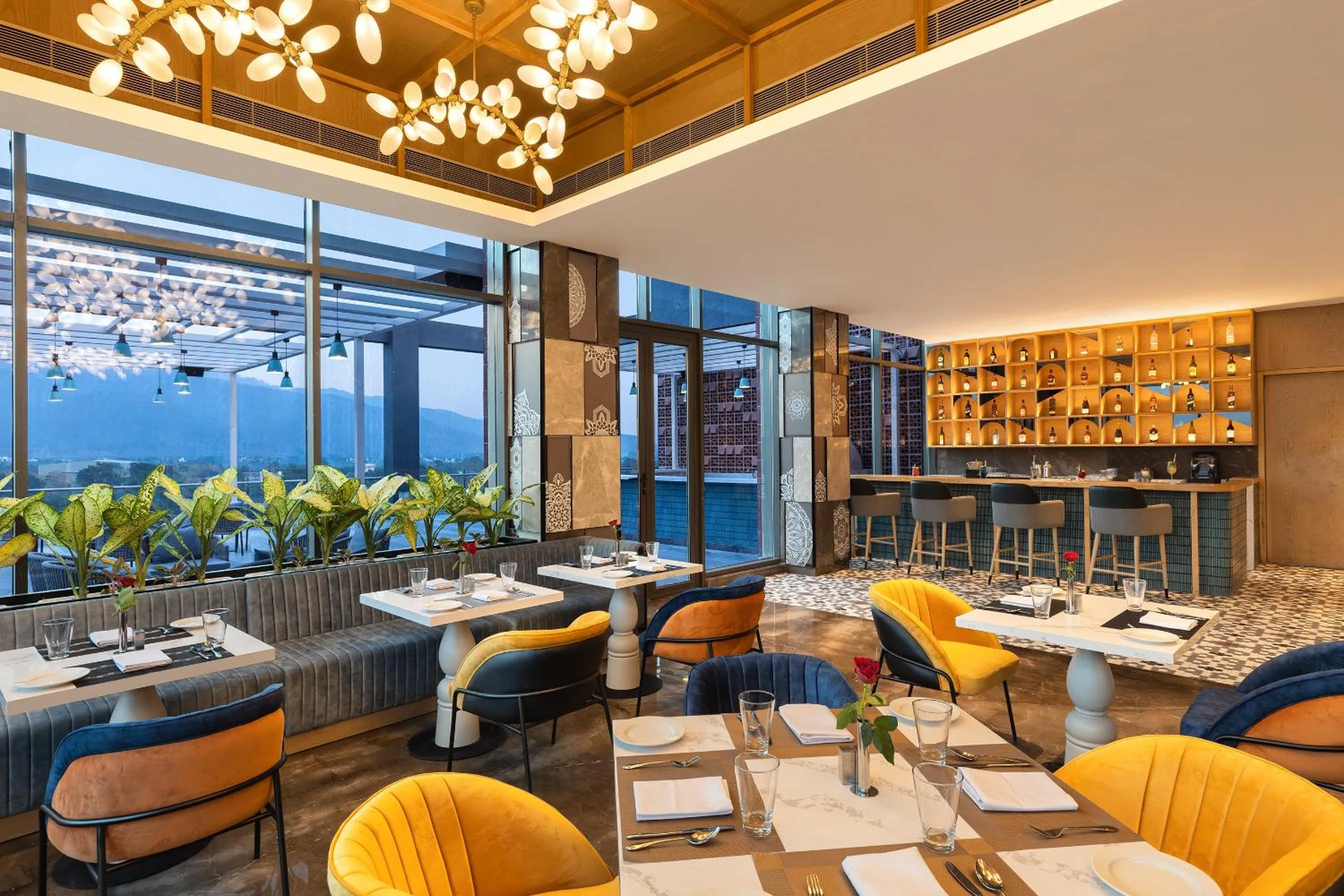 Restaurant/places to eat in Fortune Walkway Mall, Haldwani - Member ITC Hotels' Group