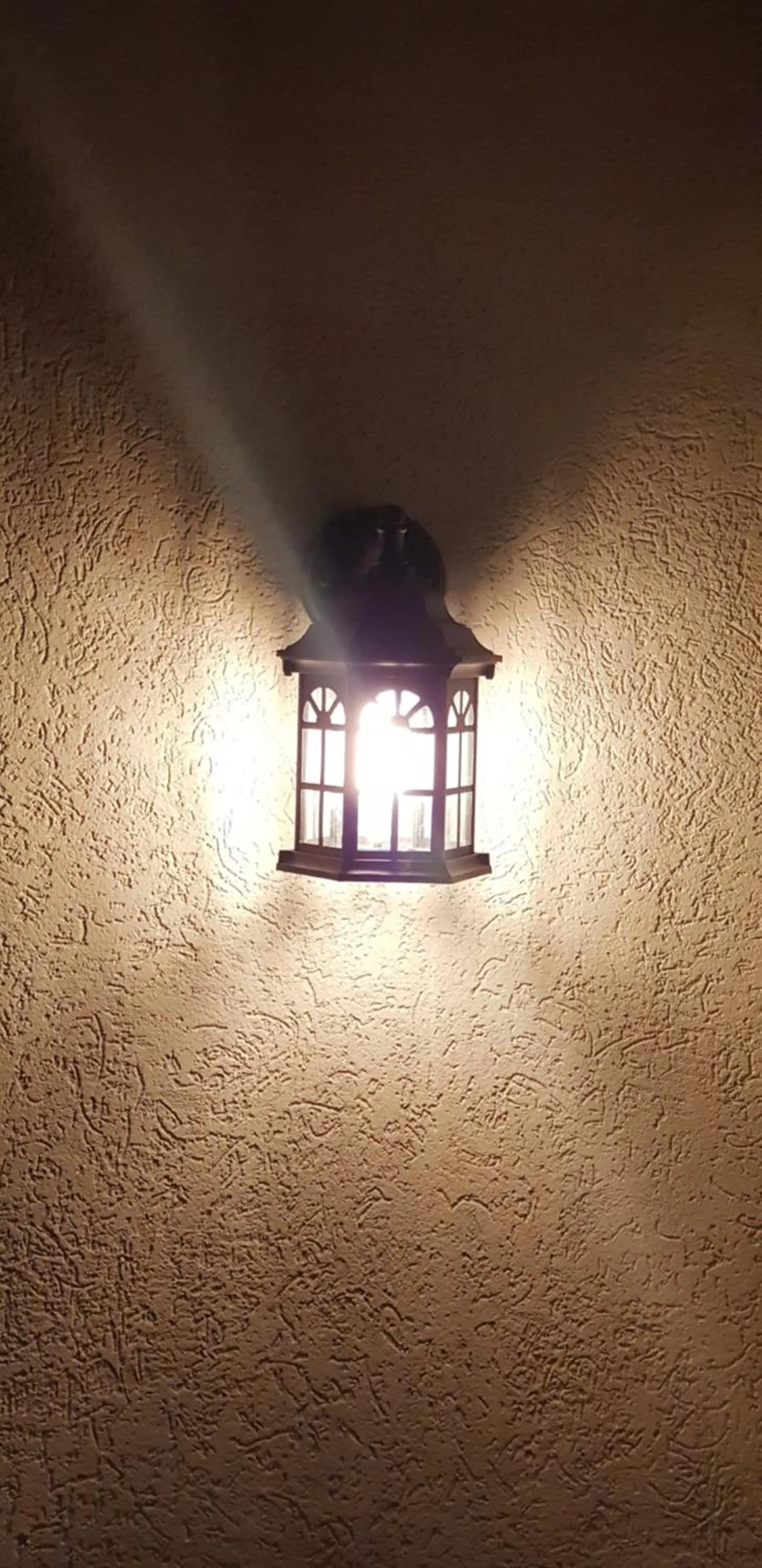 Decorative detail in City Apartments