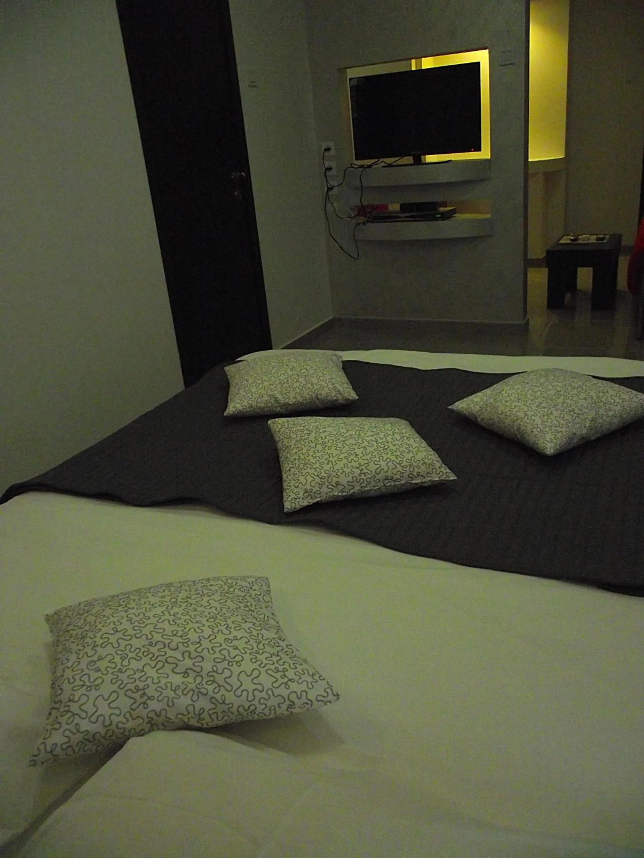 Bedroom, Bed in City Apartments