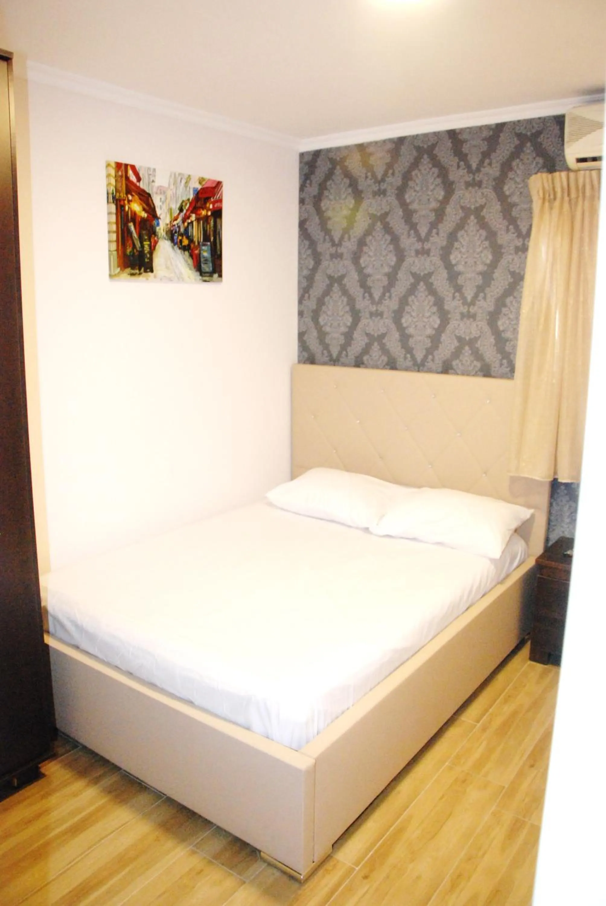 Bedroom, Bed in City Apartments