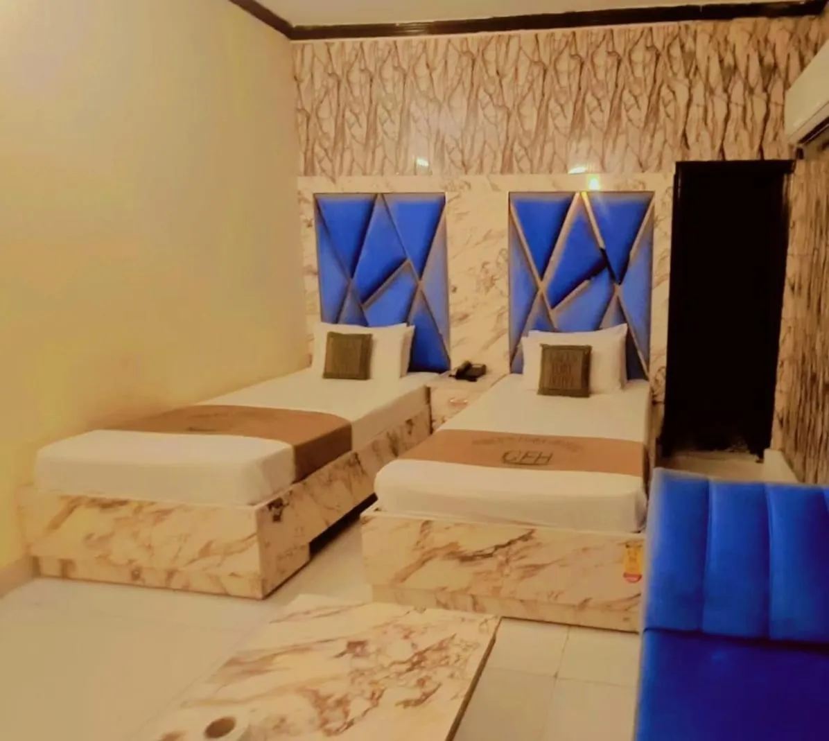 Bed in Hotel Green Fort Gulberg