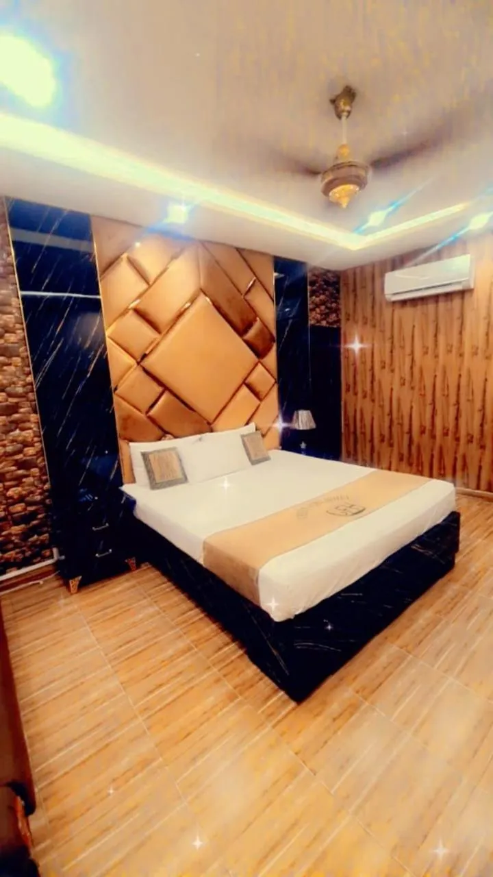 Bed in Hotel Green Fort Gulberg