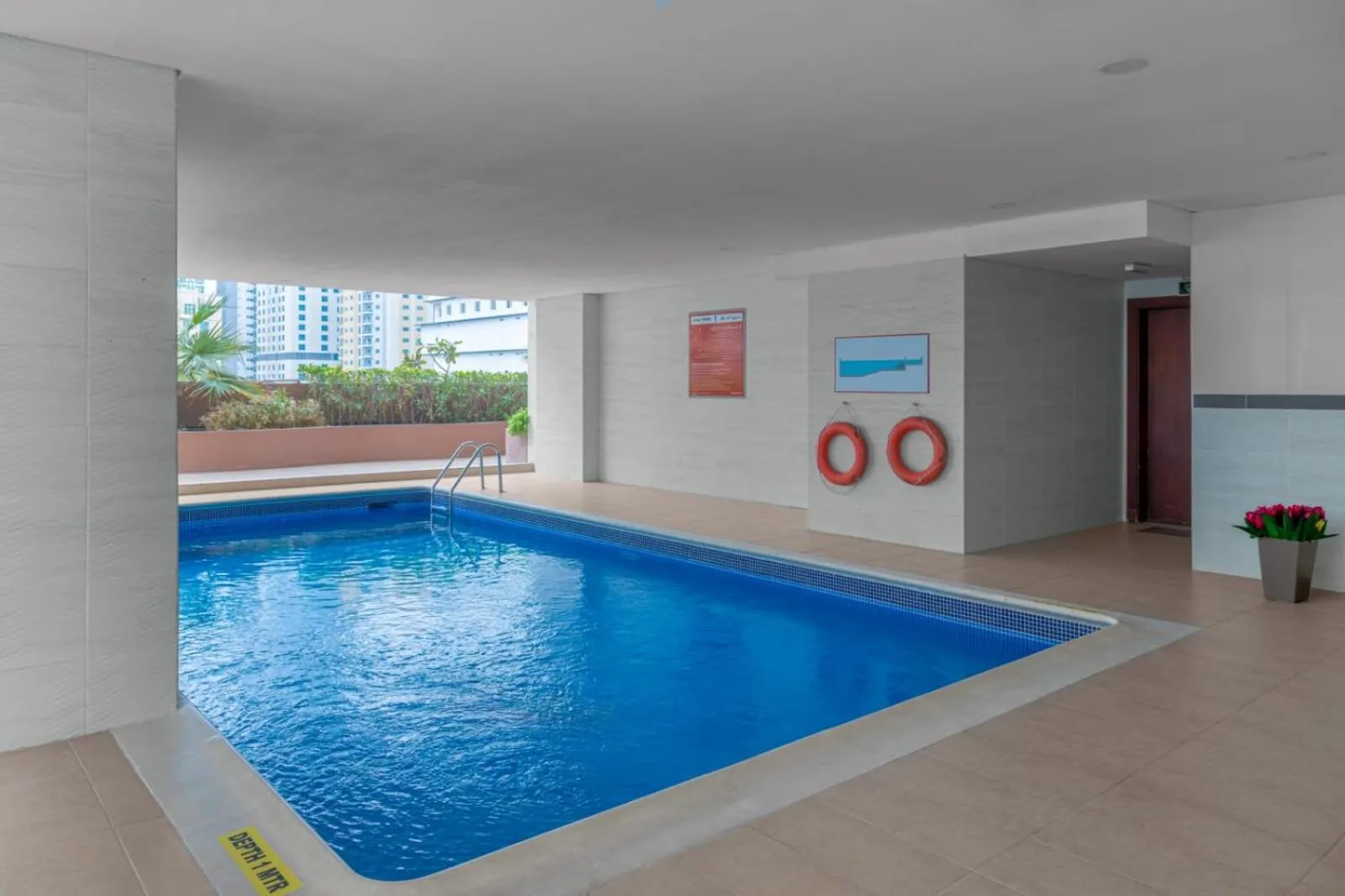 Swimming pool in Afaq Tower