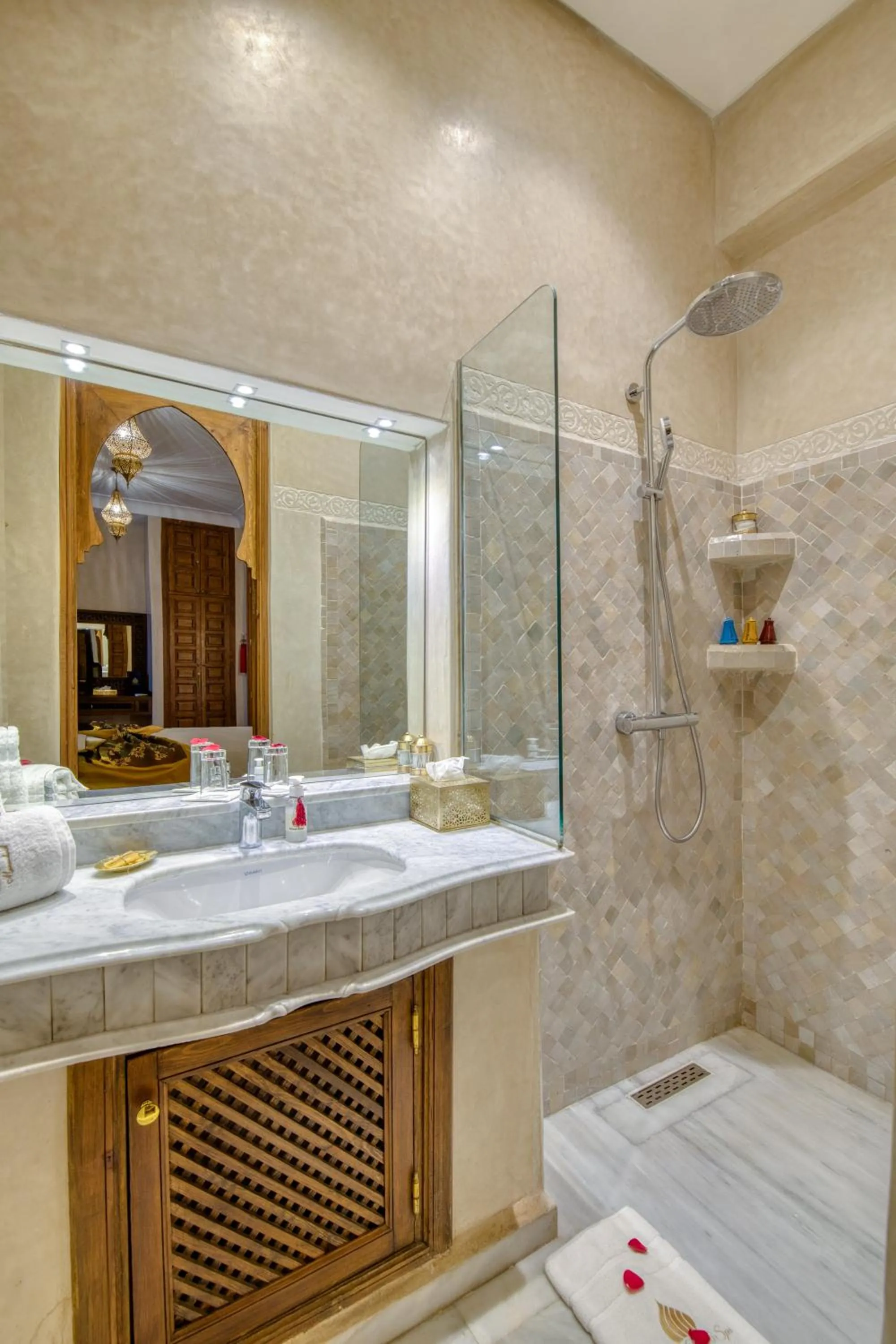 Bathroom in Palais Tara & Spa