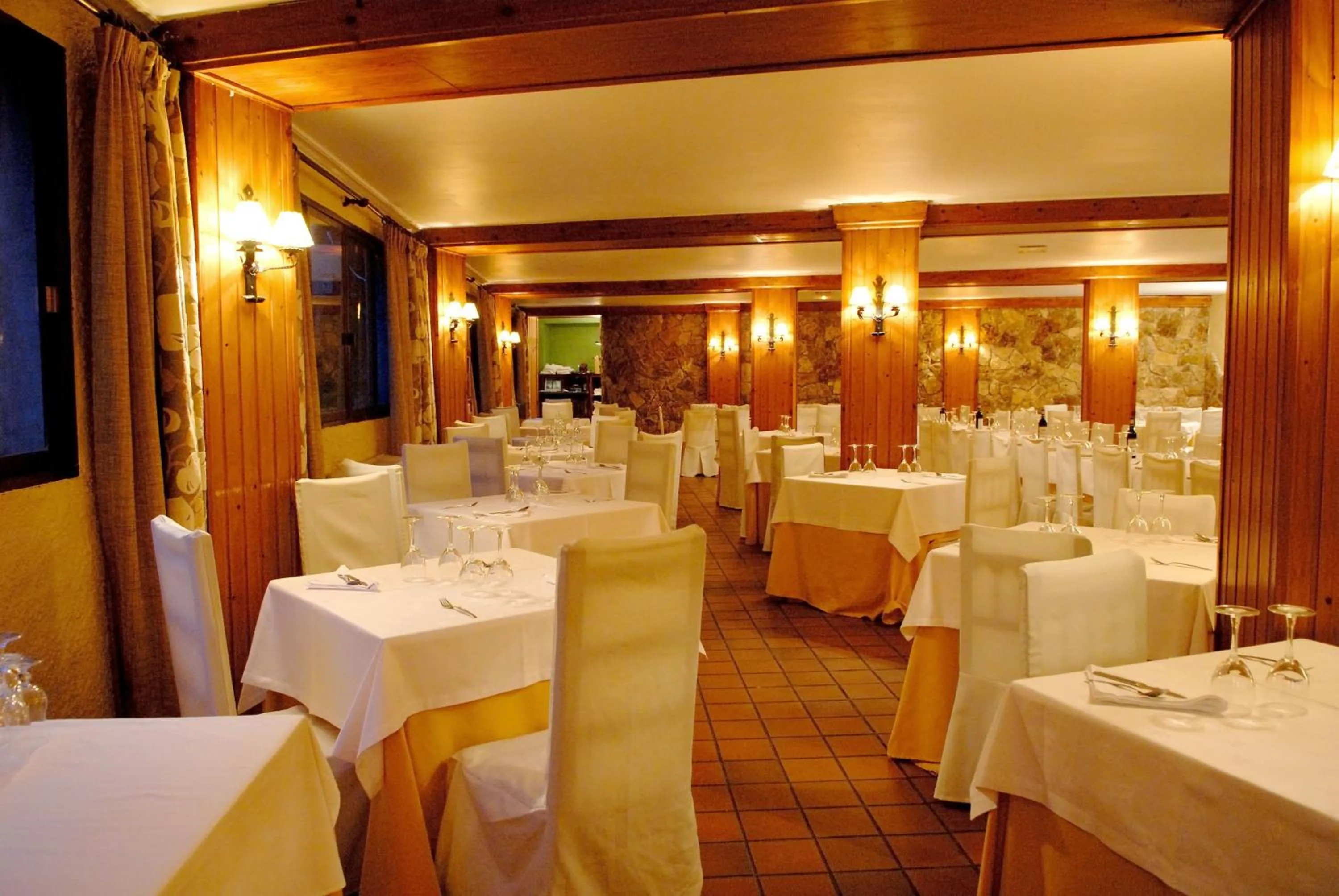 Restaurant/places to eat in Hotel Sierra de Cazorla & SPA 3*