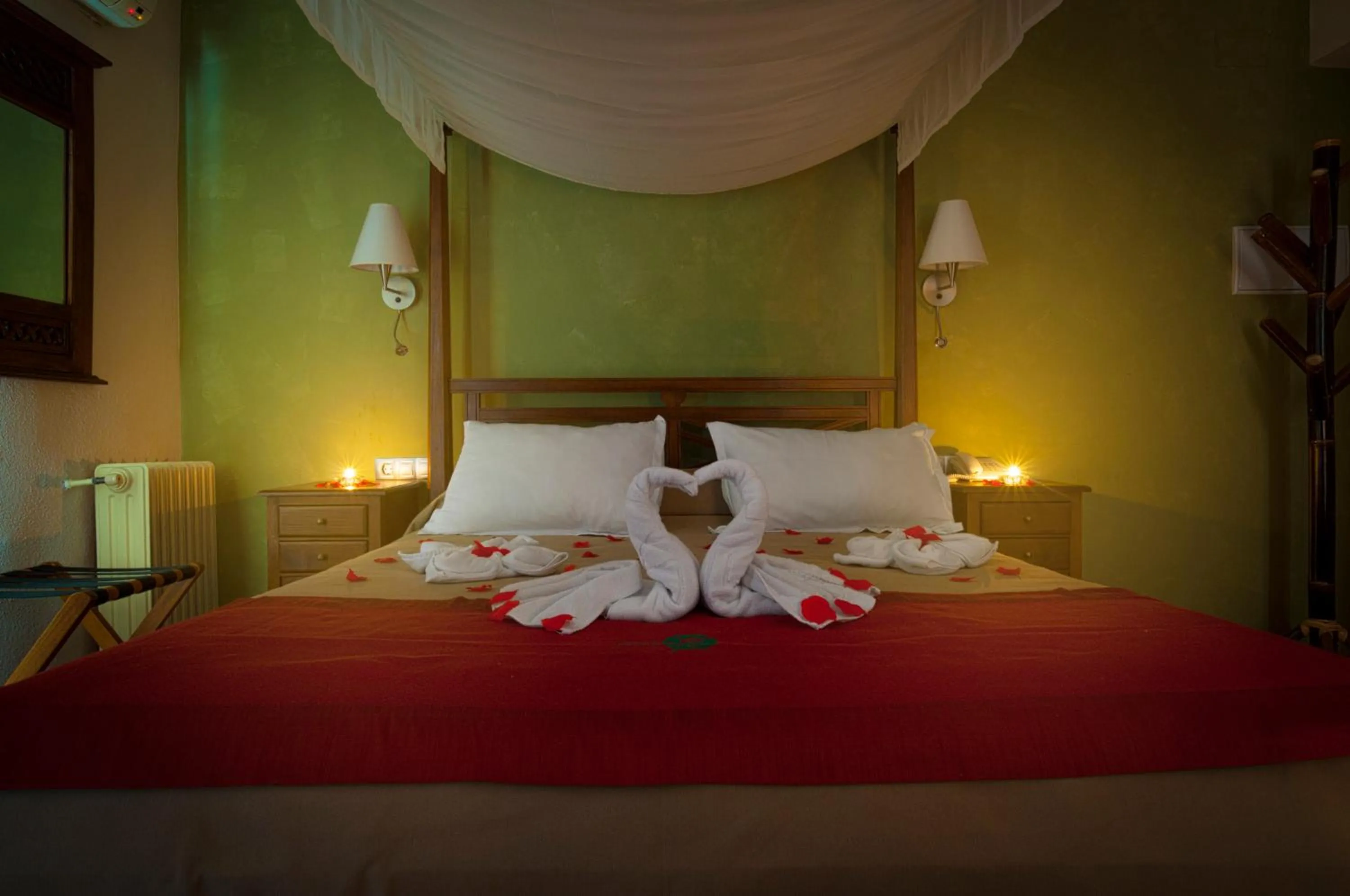 Bed in Hotel Sierra de Cazorla & SPA 3*