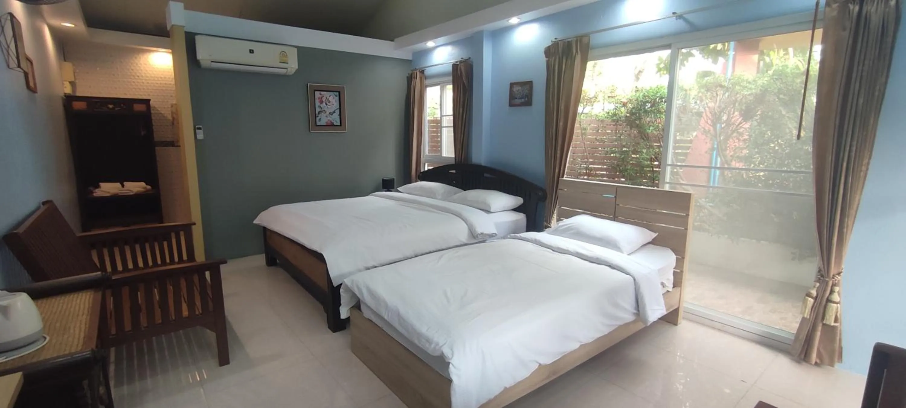 Property building, Bed in Q Zone Boutique House