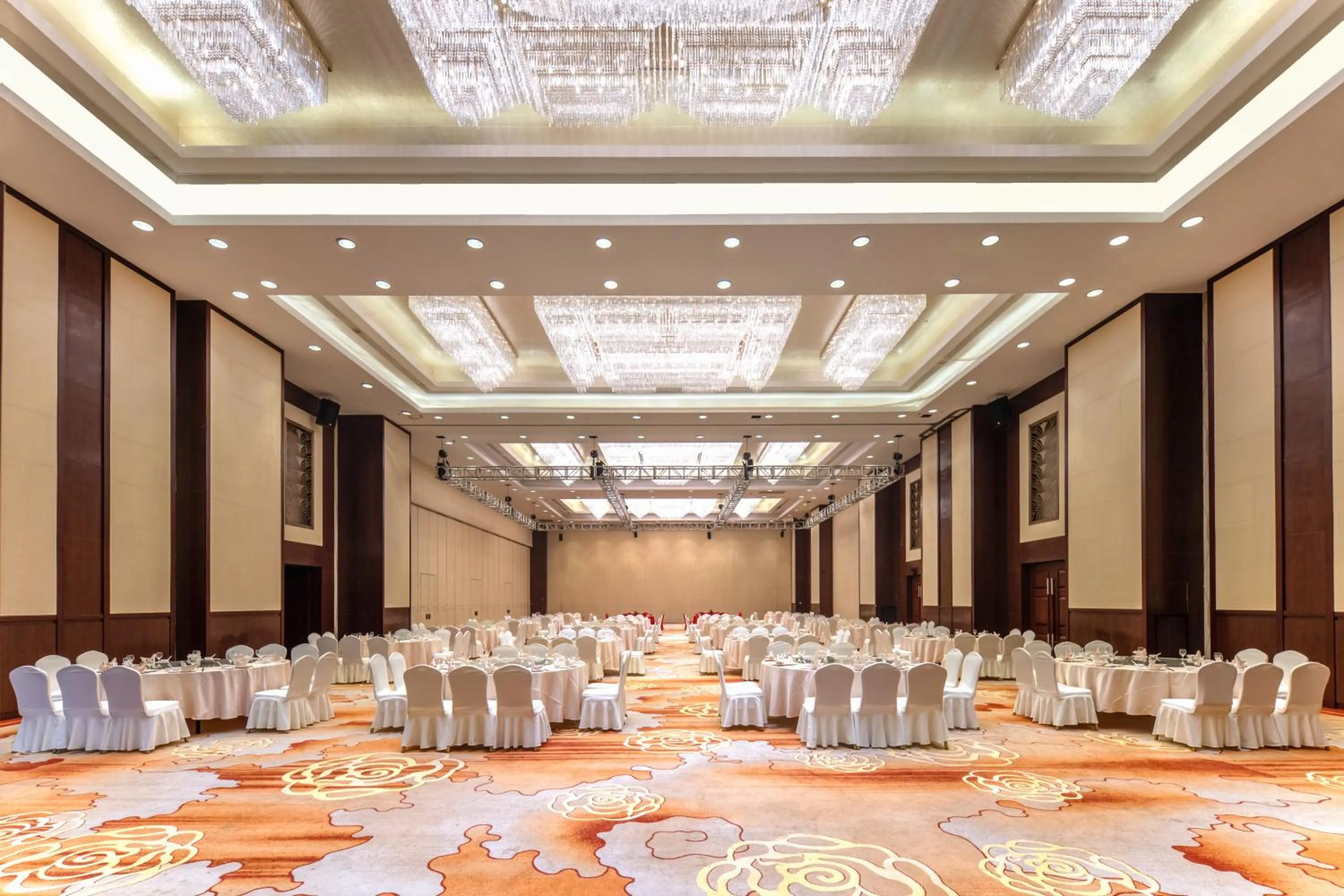 Banquet/Function facilities in Plaza Hotel Yuyao