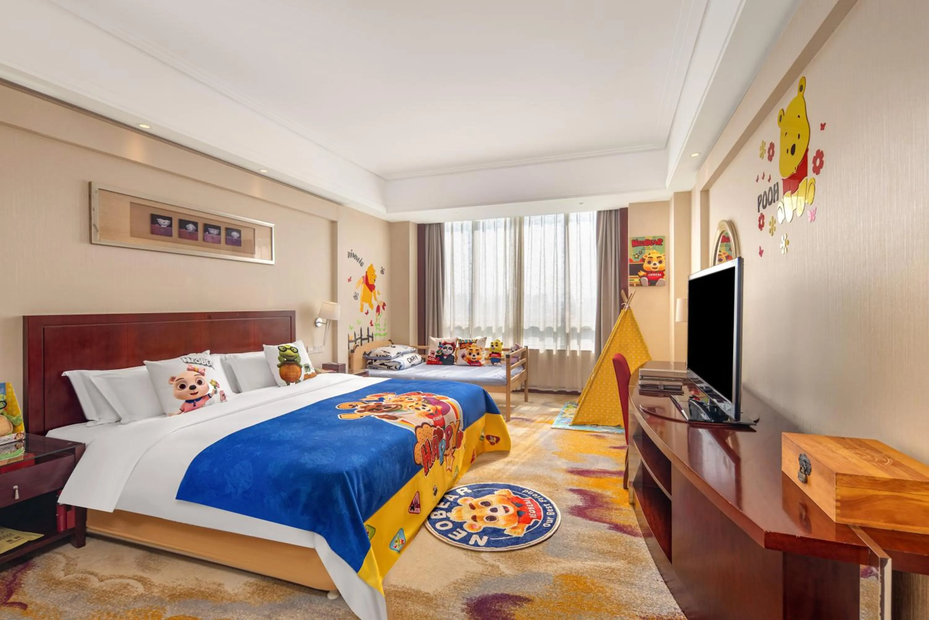 Photo of the whole room, Bed in Plaza Hotel Yuyao