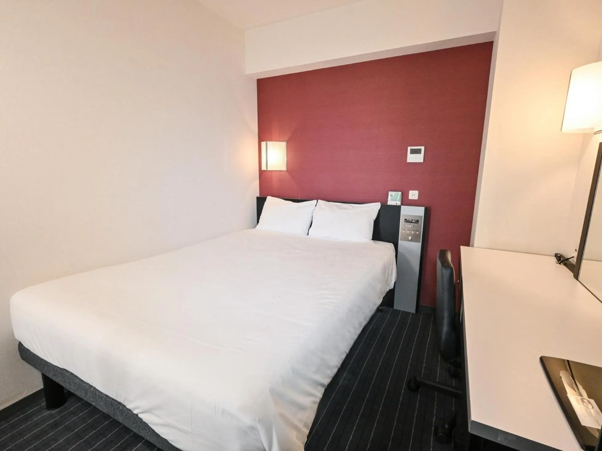 Photo of the whole room, Bed in Sanco Inn Nagoya Fushimi