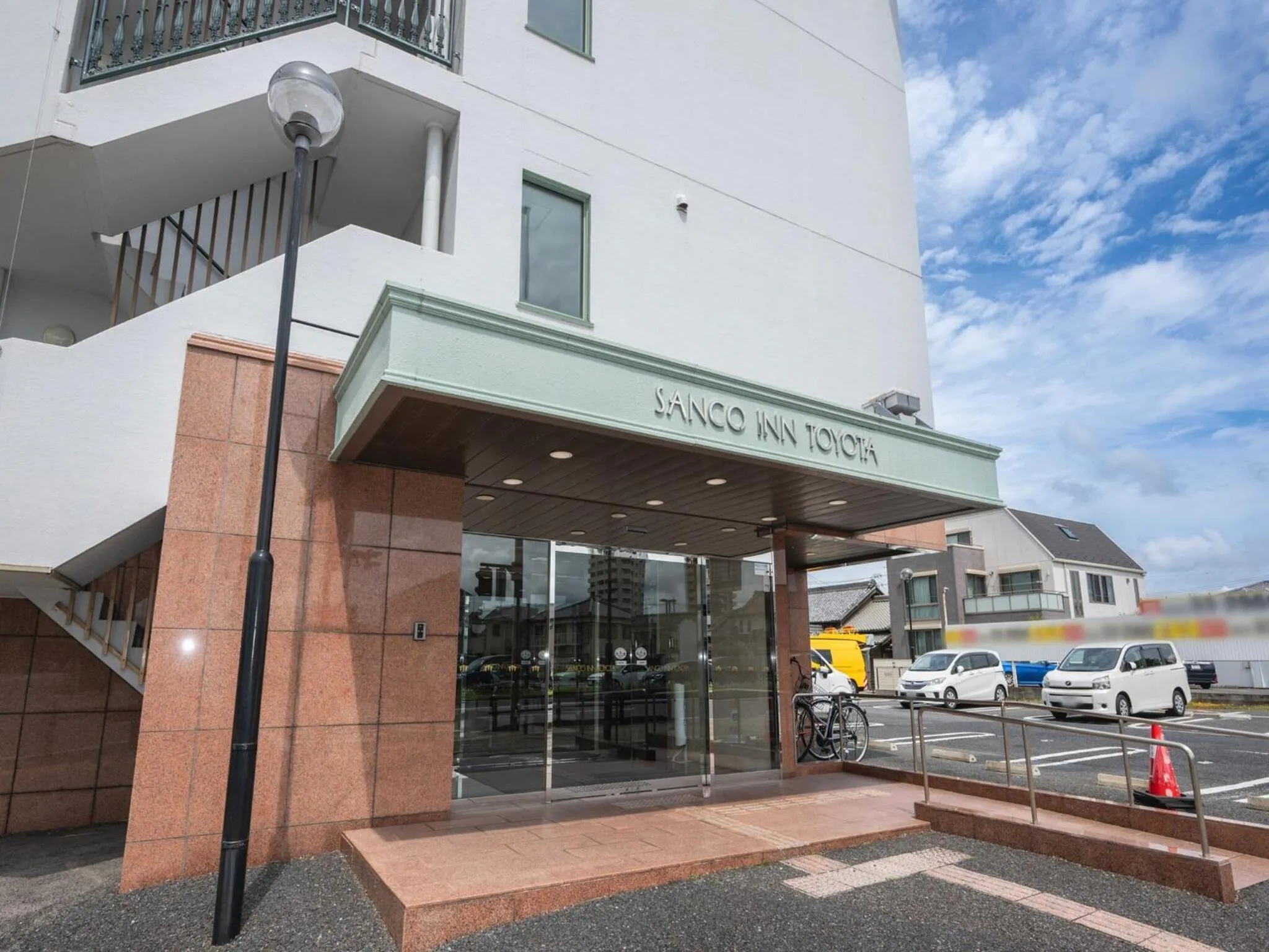 Facade/entrance in Sanco Inn Toyota