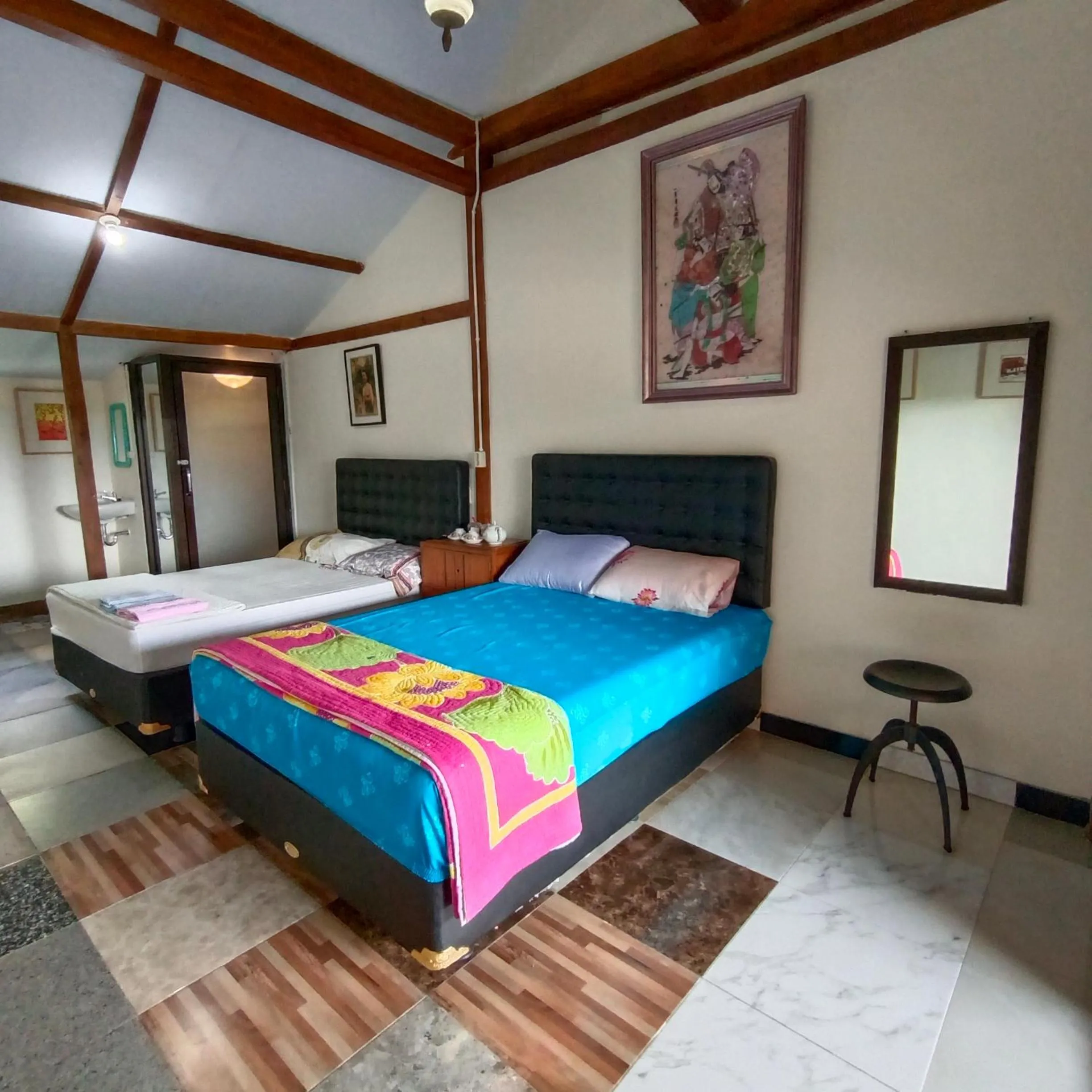 Bed in Omah Singo Stay & Resto Yogyakarta