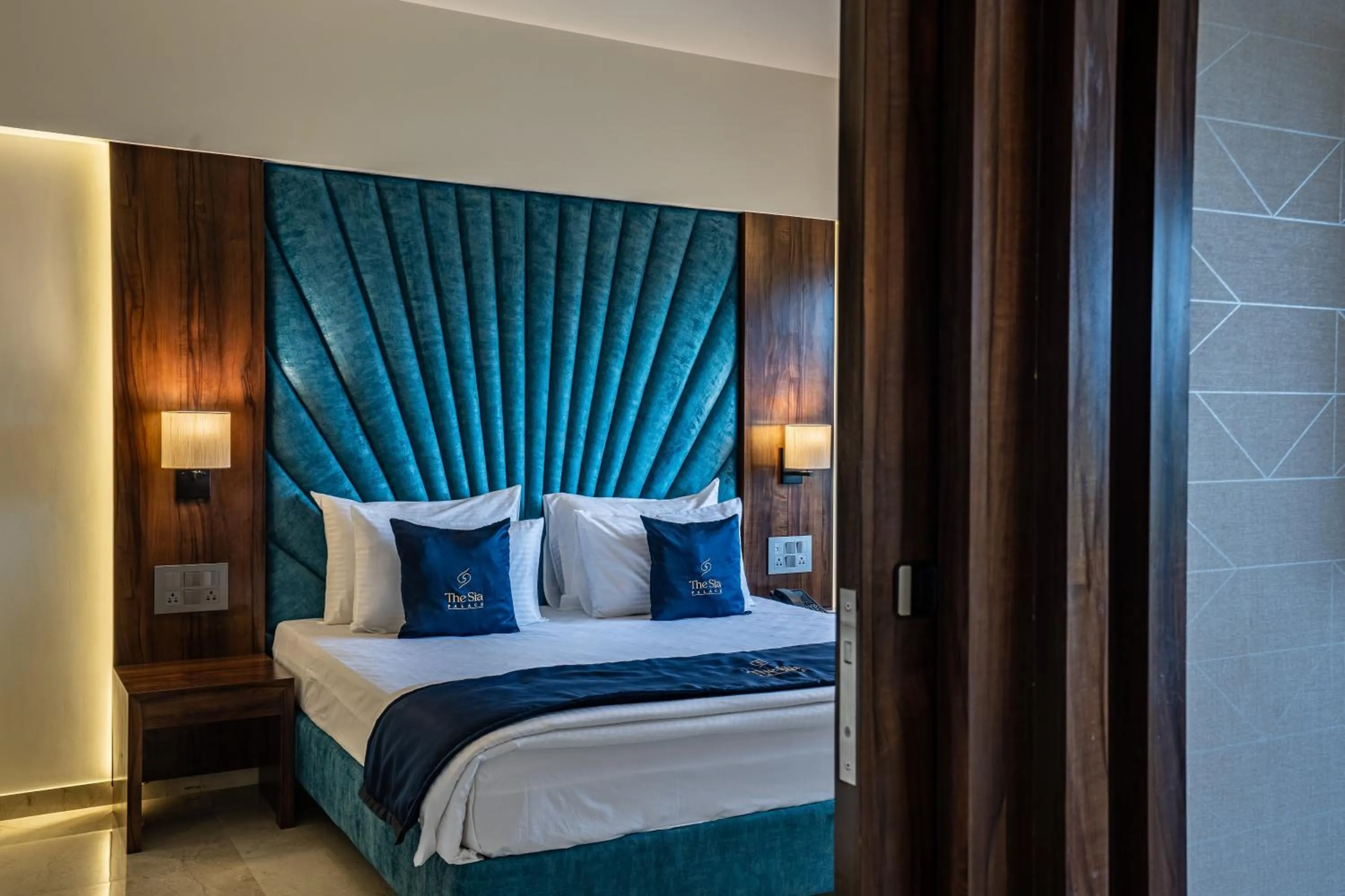 Bed in Mastiff Grand The Sia Palace Suites & Banquets, Khopoli, Near Imagica