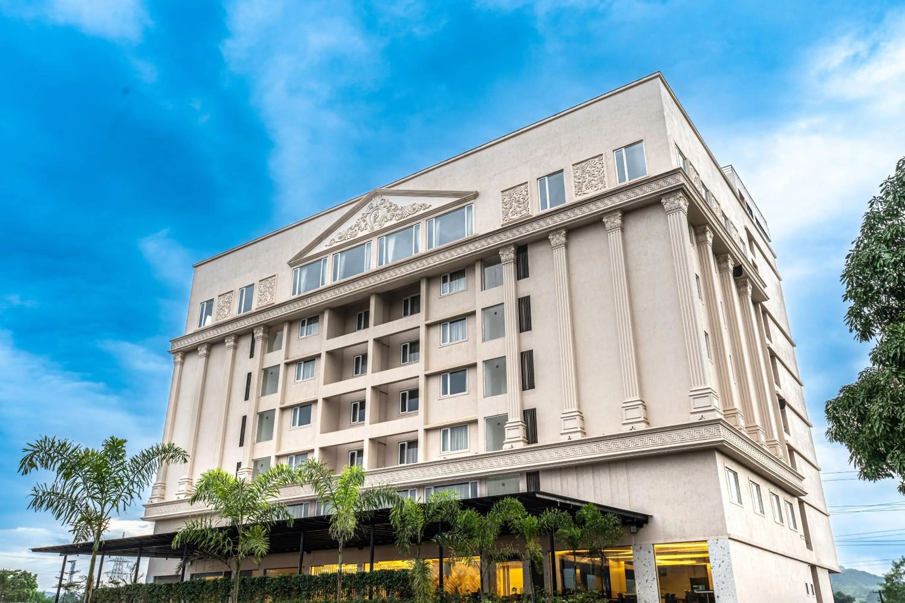 Facade/entrance in Mastiff Grand The Sia Palace Suites & Banquets, Khopoli, Near Imagica