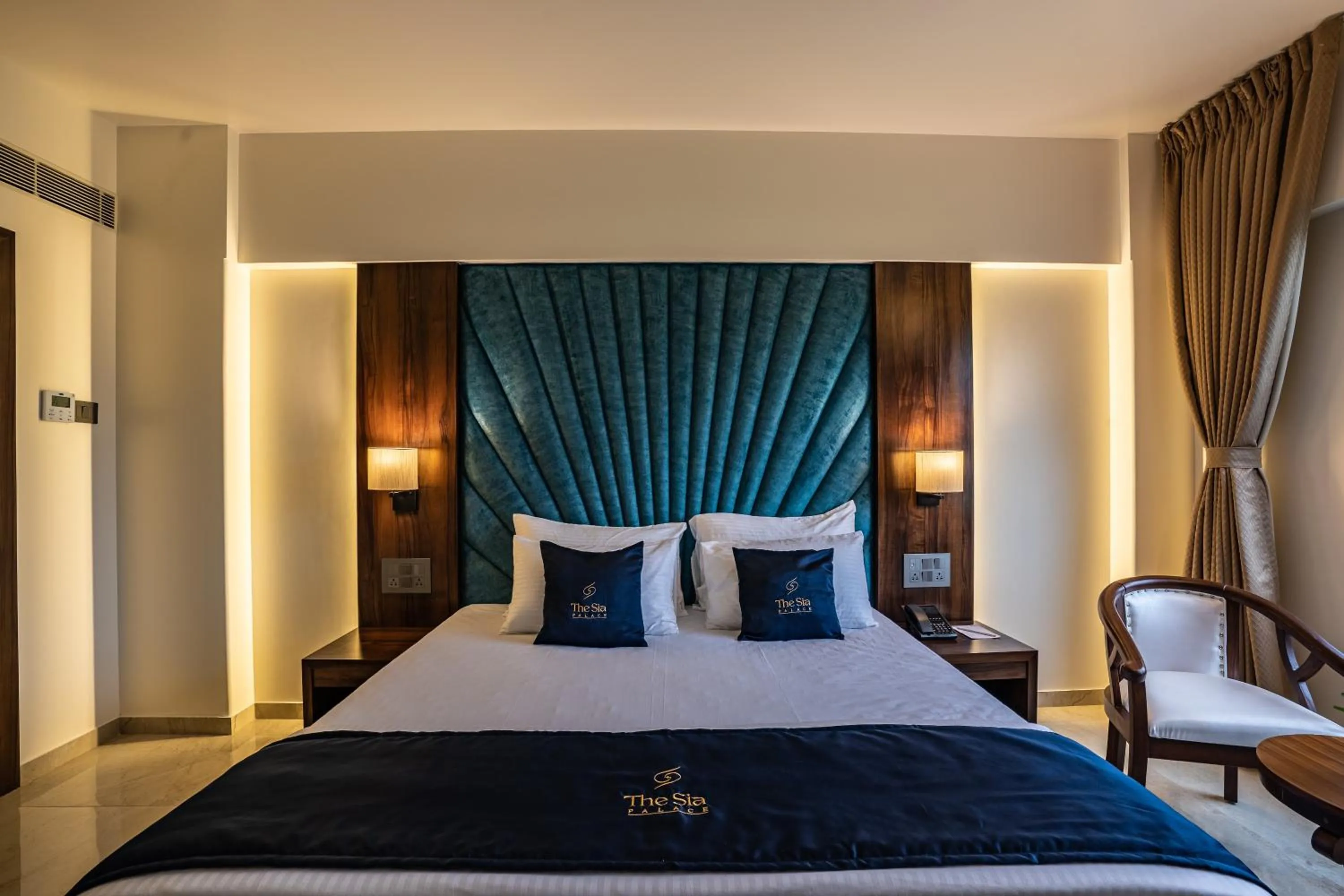 Bed in Mastiff Grand The Sia Palace Suites & Banquets, Khopoli, Near Imagica