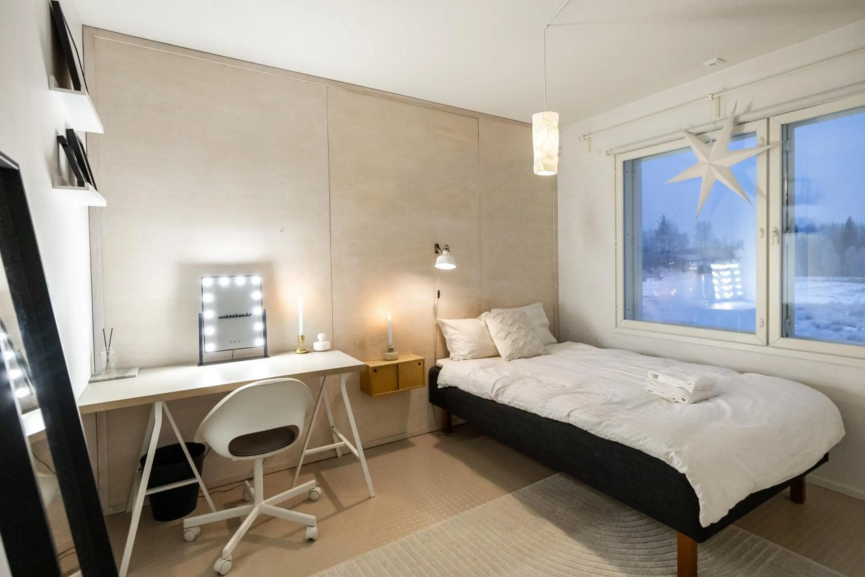 Bed in Villa Nightsky -private location, sauna and jacuzzi