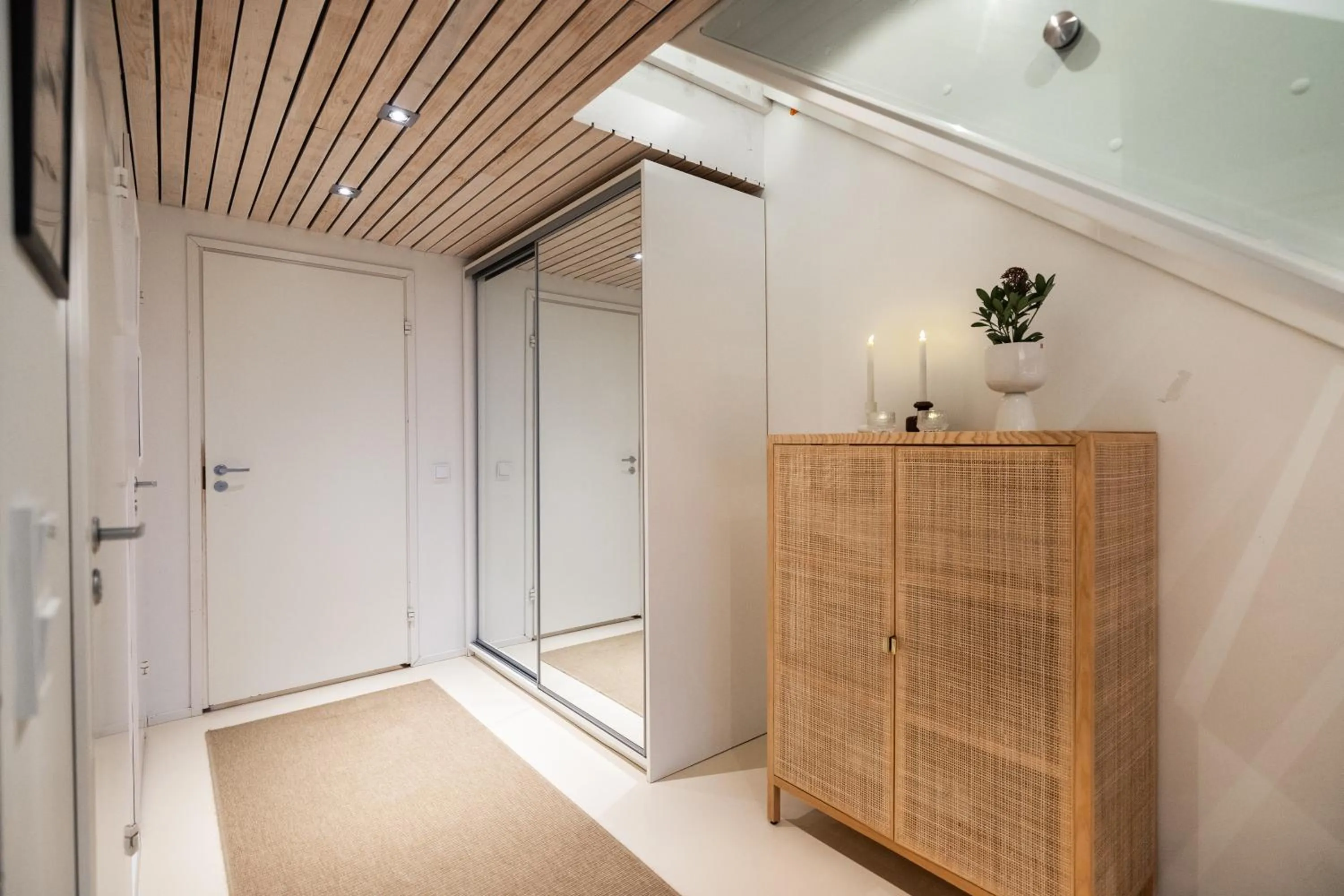 Villa Nightsky -private location, sauna and jacuzzi