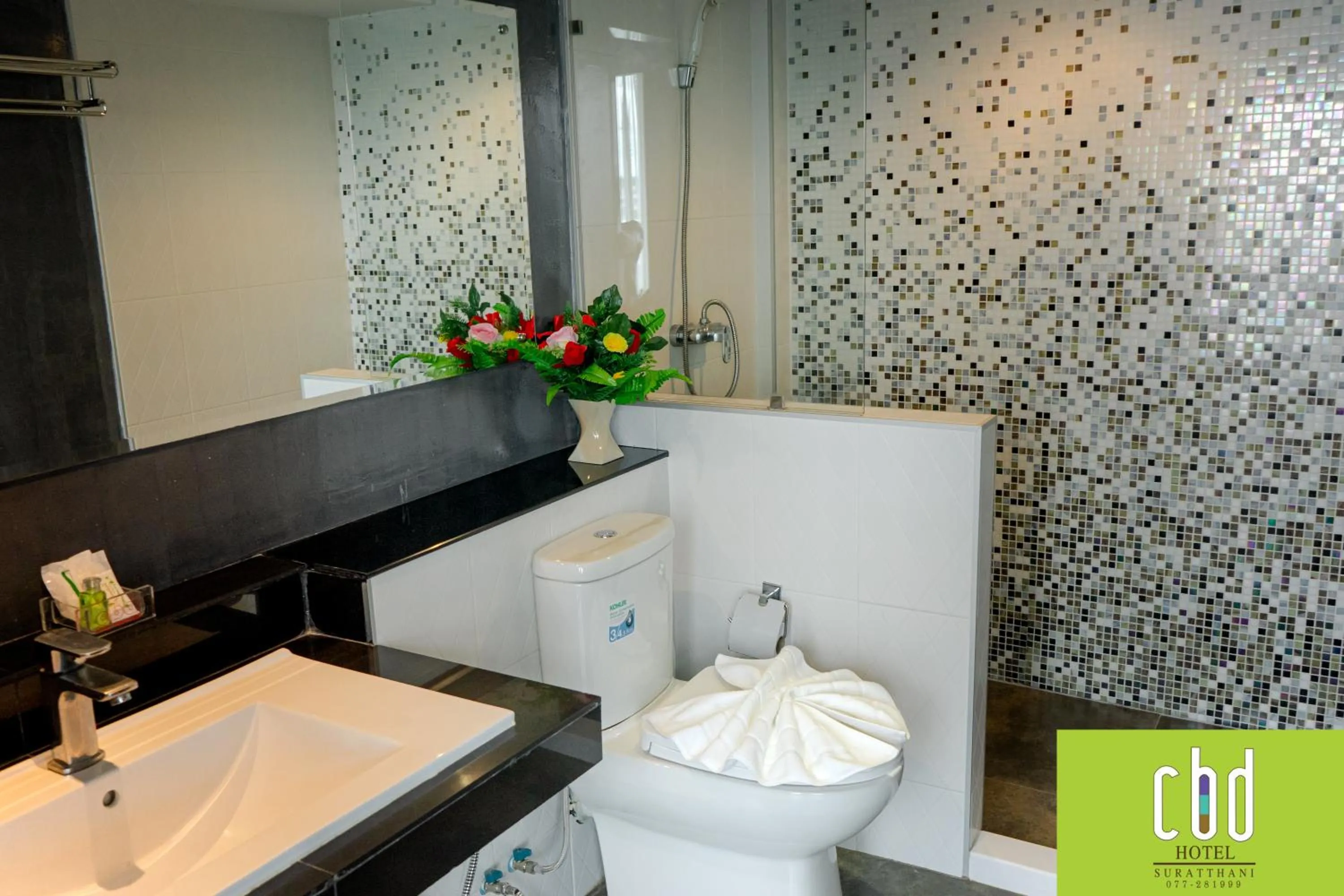 Toilet in CBD Hotel Suratthani