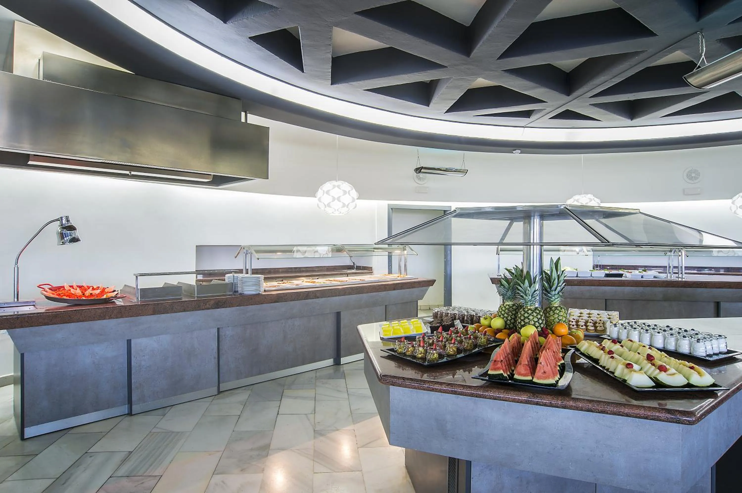 Restaurant/places to eat in Hotel El Puerto by Pierre Vacances